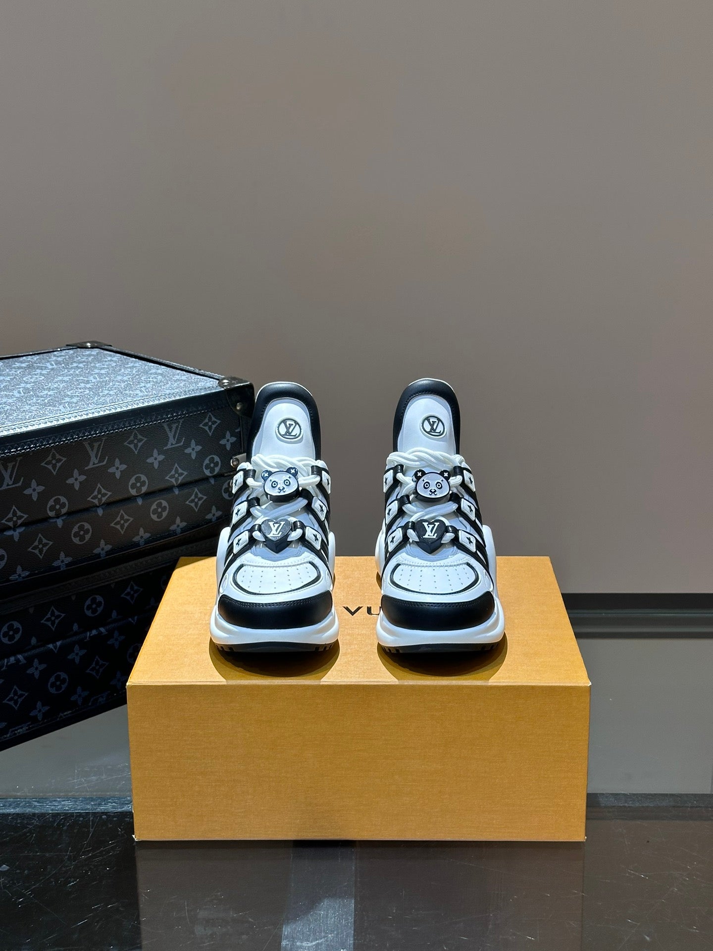 Louis Vuitton sneakers 251