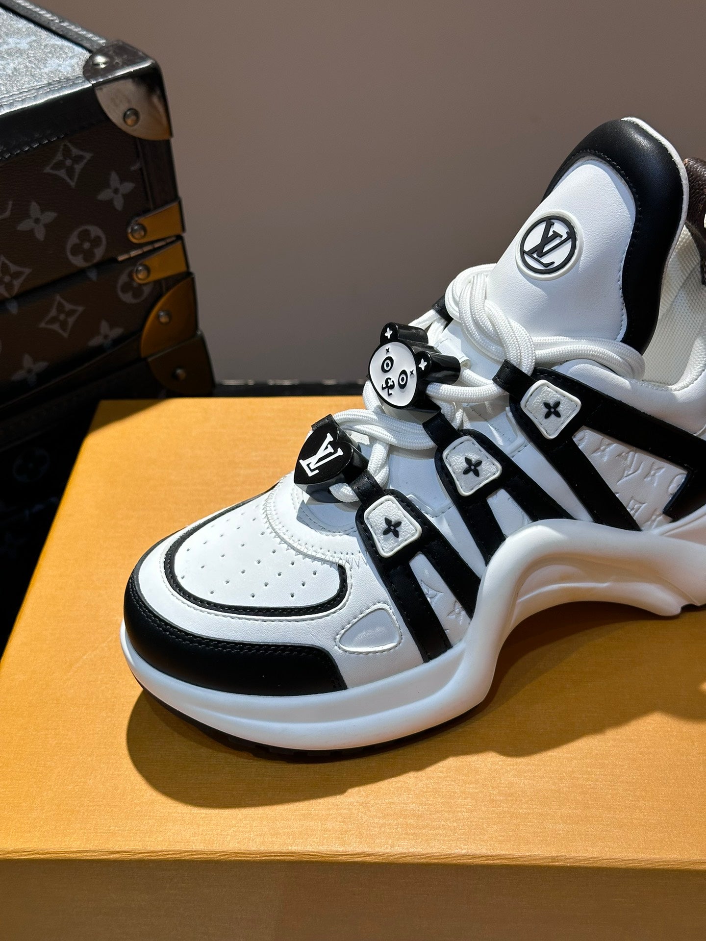 Louis Vuitton sneakers 251