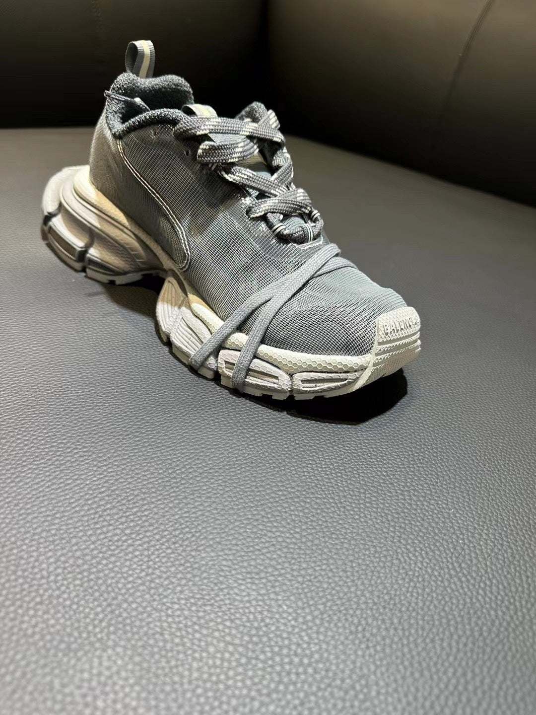 Balenciaga sneakers 33
