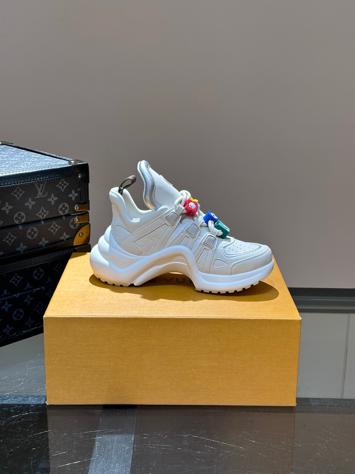 Louis Vuitton sneakers 252
