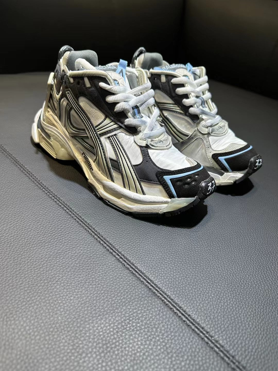 Balenciaga sneakers 35
