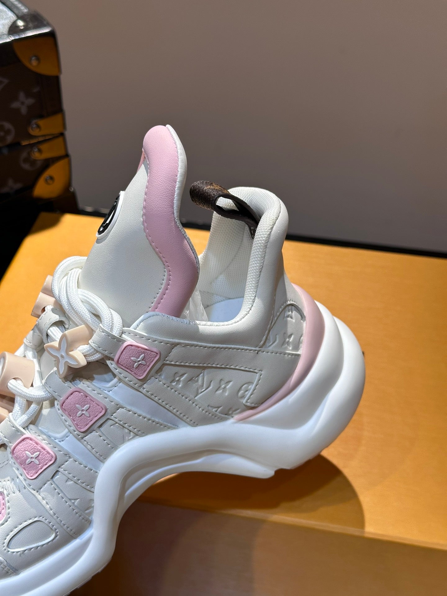 Louis Vuitton sneakers 253