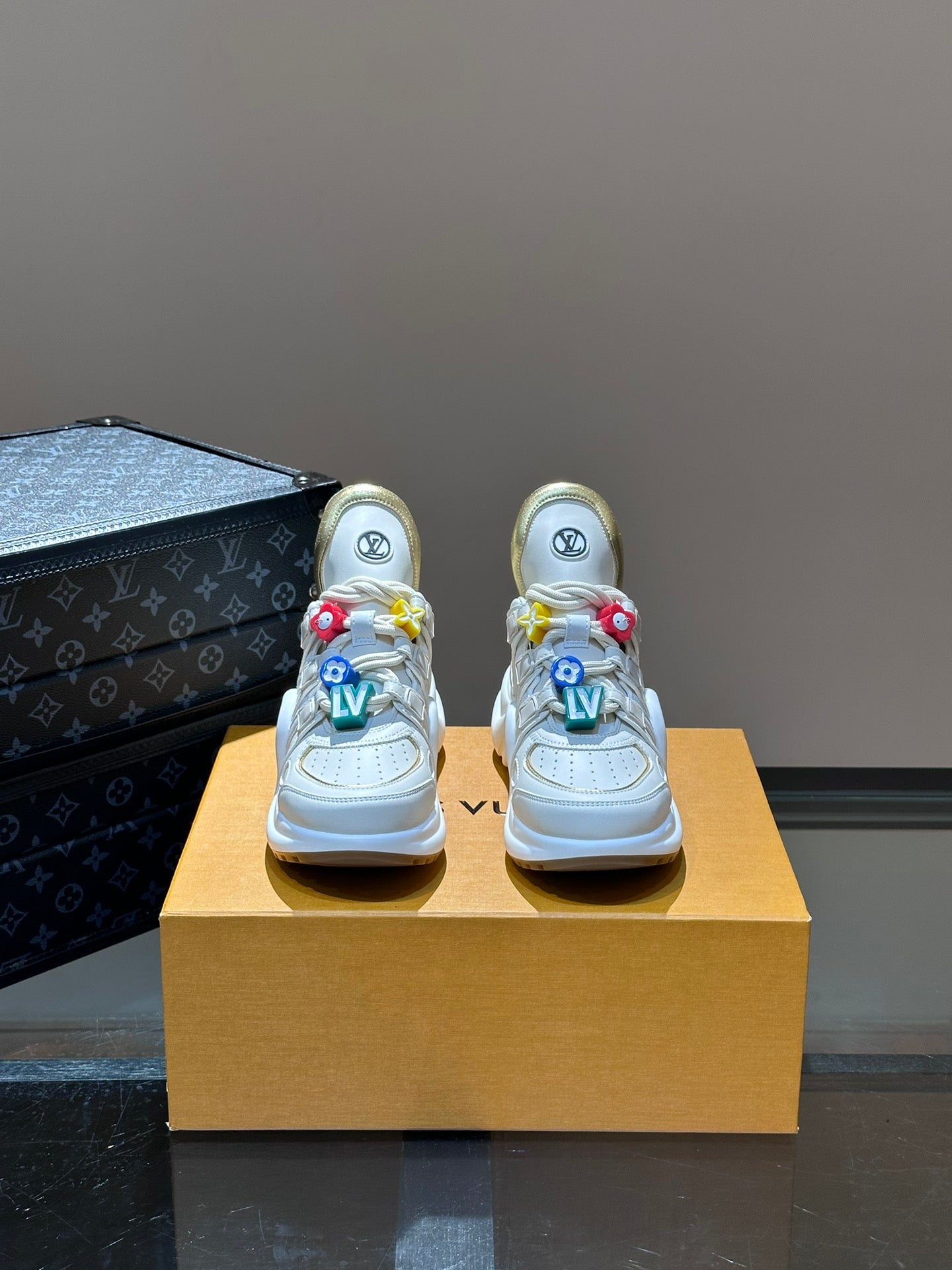Louis Vuitton sneakers 254