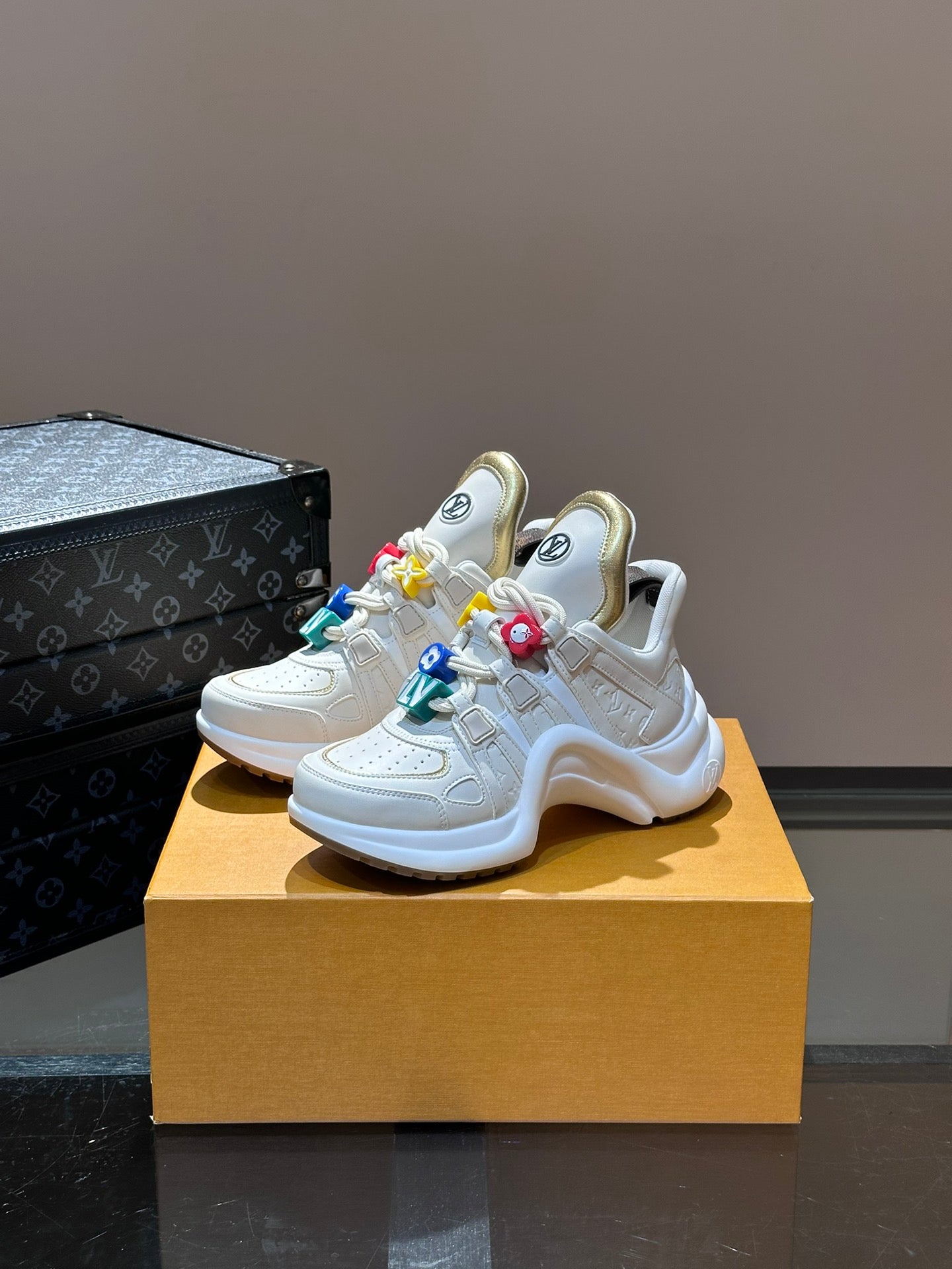 Louis Vuitton sneakers 254
