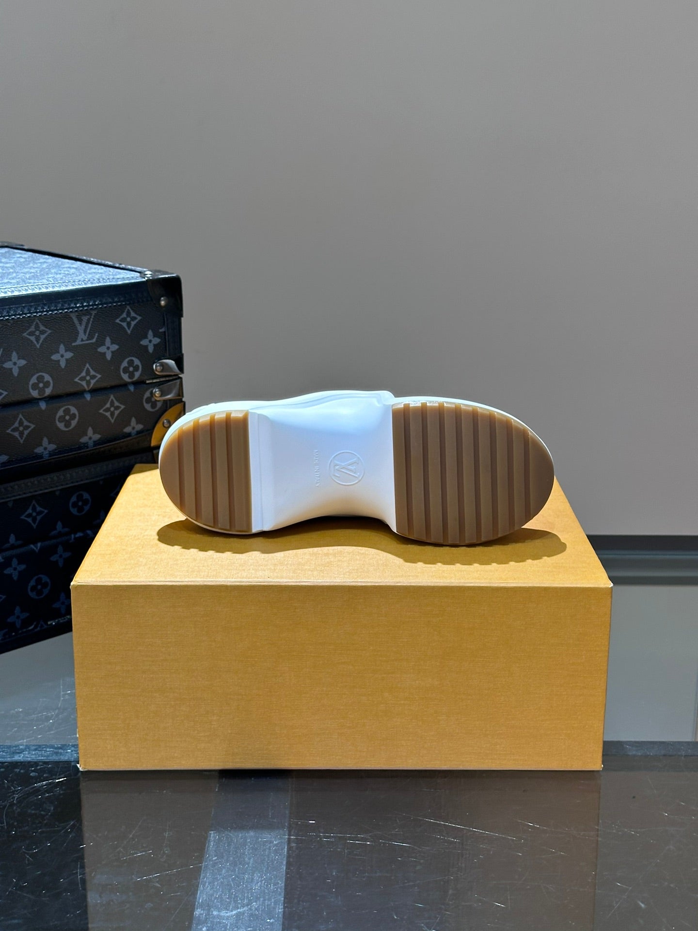 Louis Vuitton sneakers 254