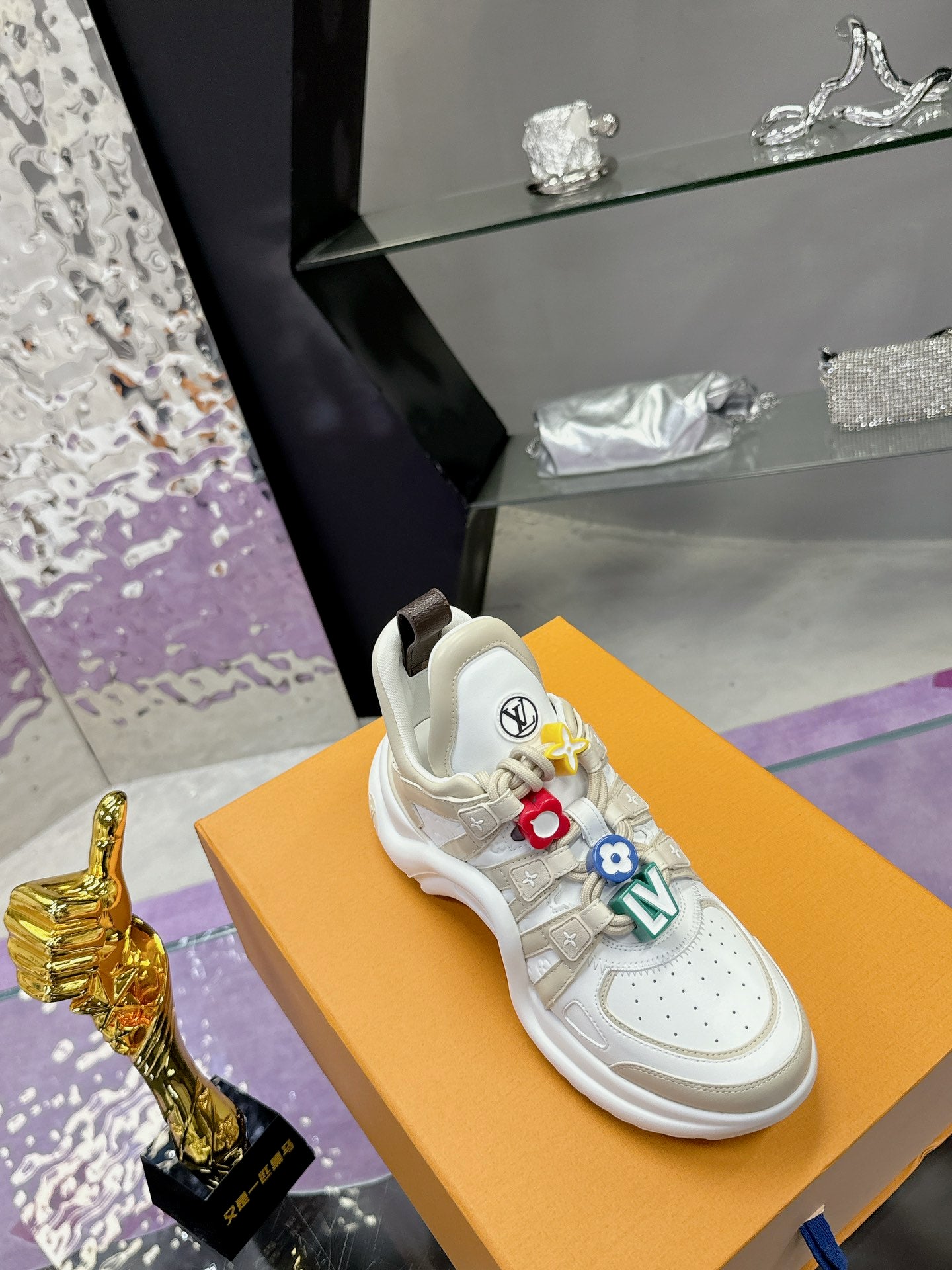 Louis Vuitton sneakers 257