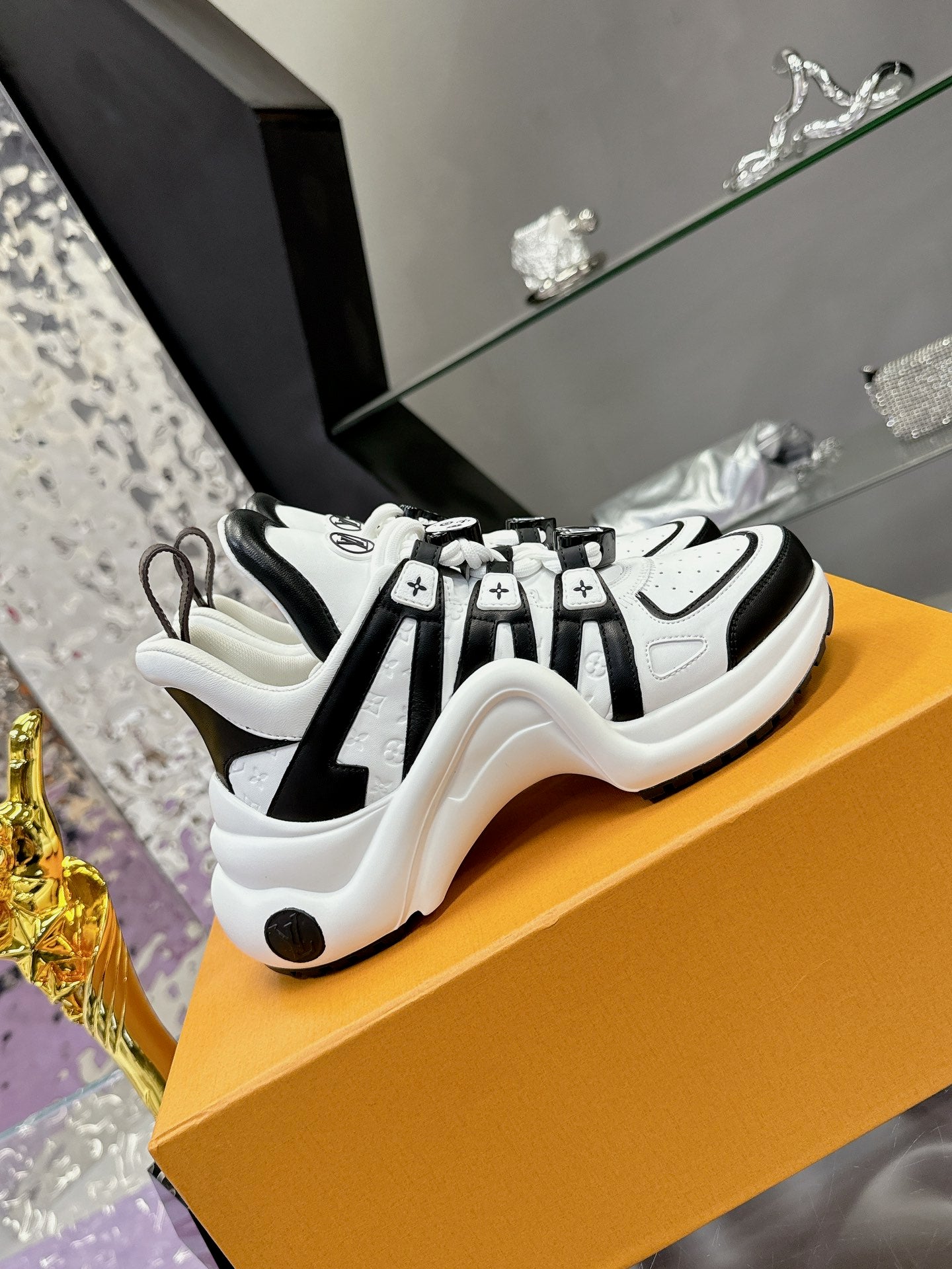 Louis Vuitton sneakers 258