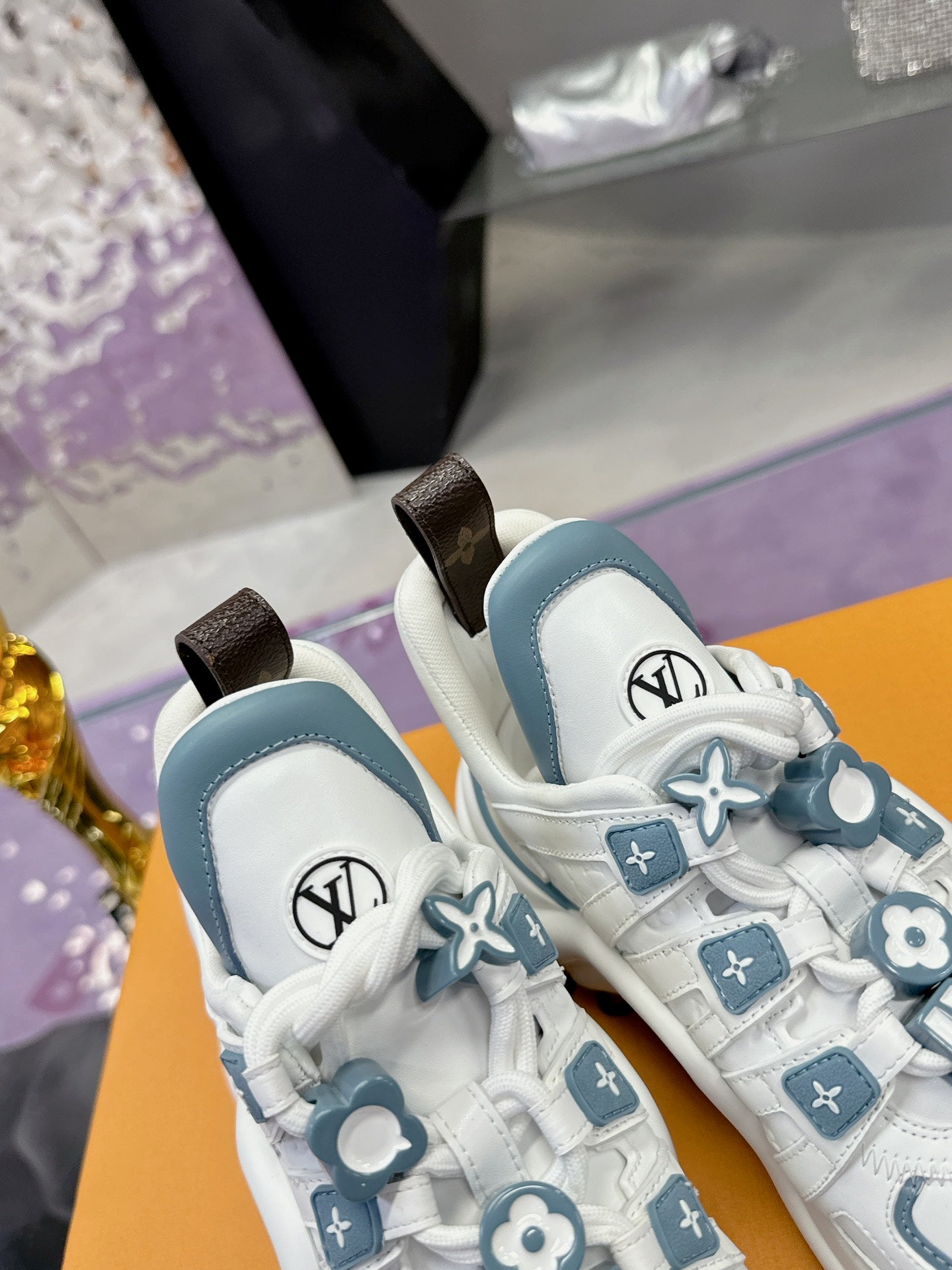 Louis Vuitton sneakers 259