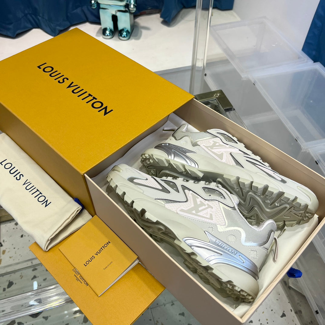 Louis Vuitton sneakers 262