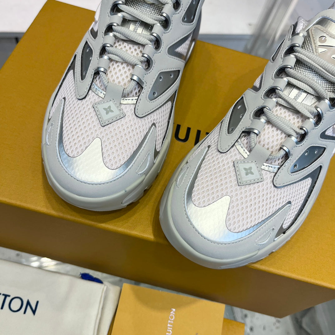 Louis Vuitton sneakers 262