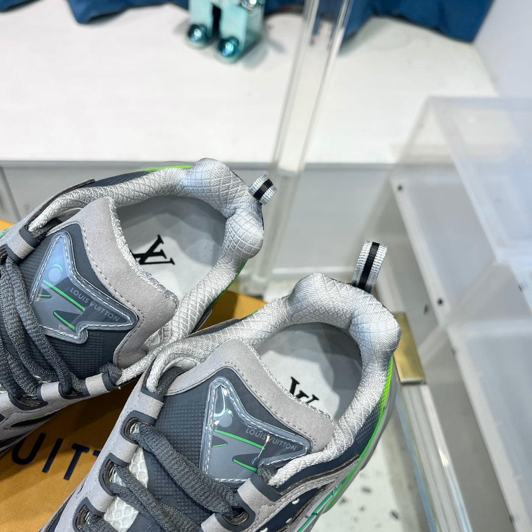 Louis Vuitton sneakers 263
