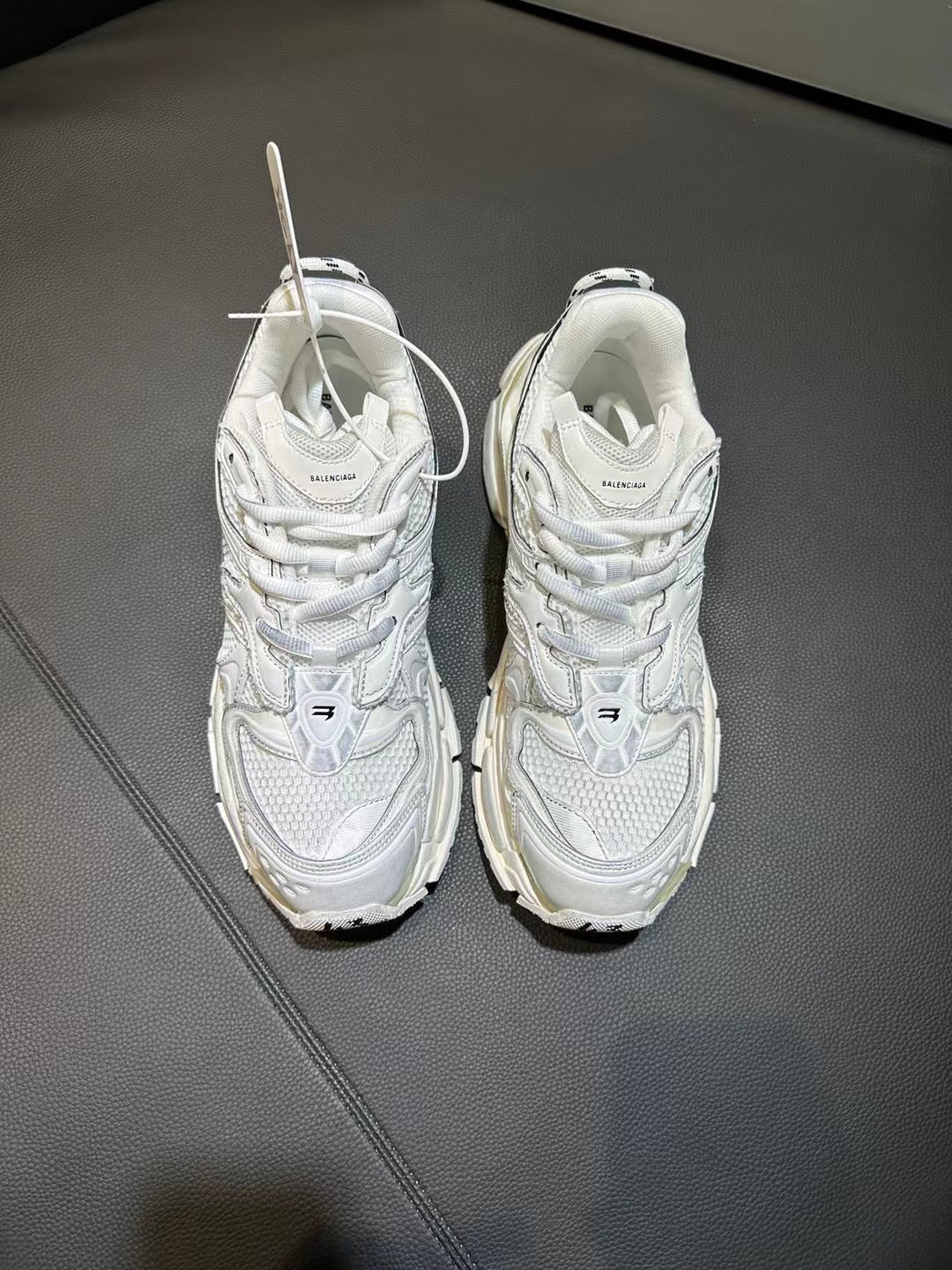 Balenciaga sneakers 42