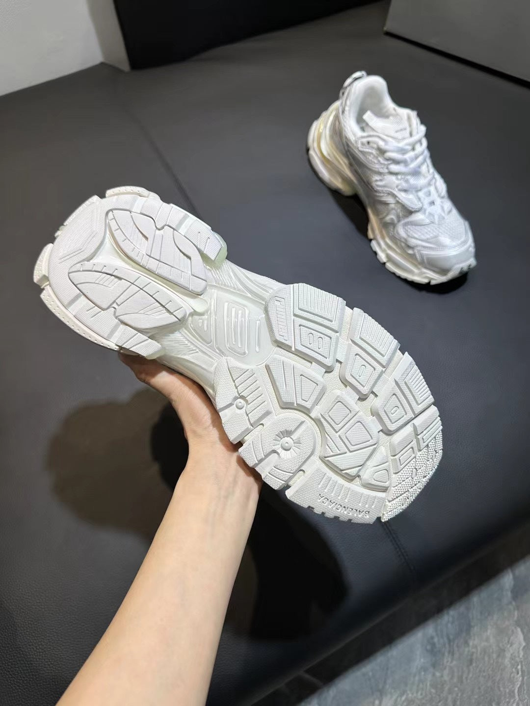 Balenciaga sneakers 42