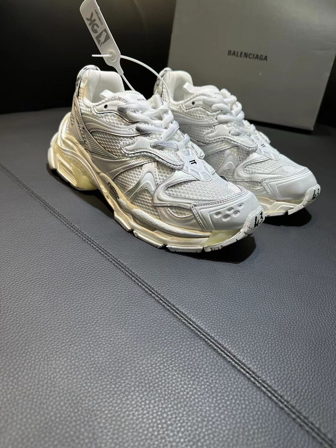 Balenciaga sneakers 42