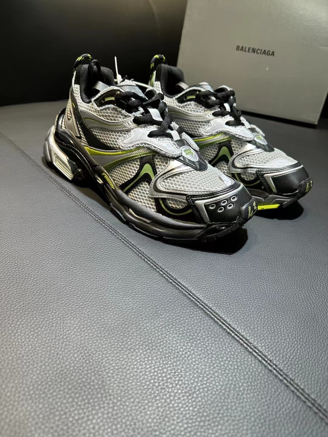 Balenciaga sneakers 43
