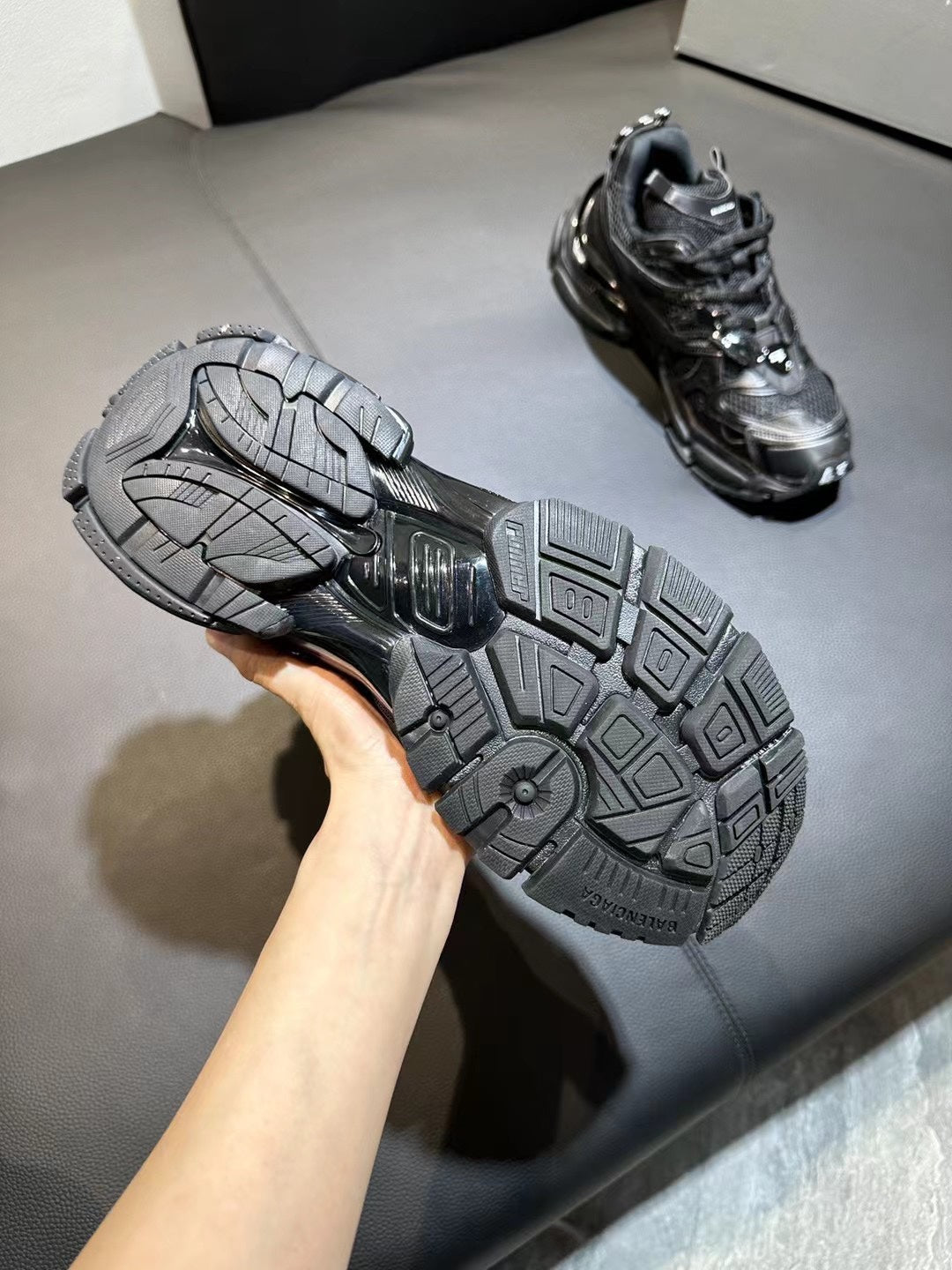 Balenciaga sneakers 44