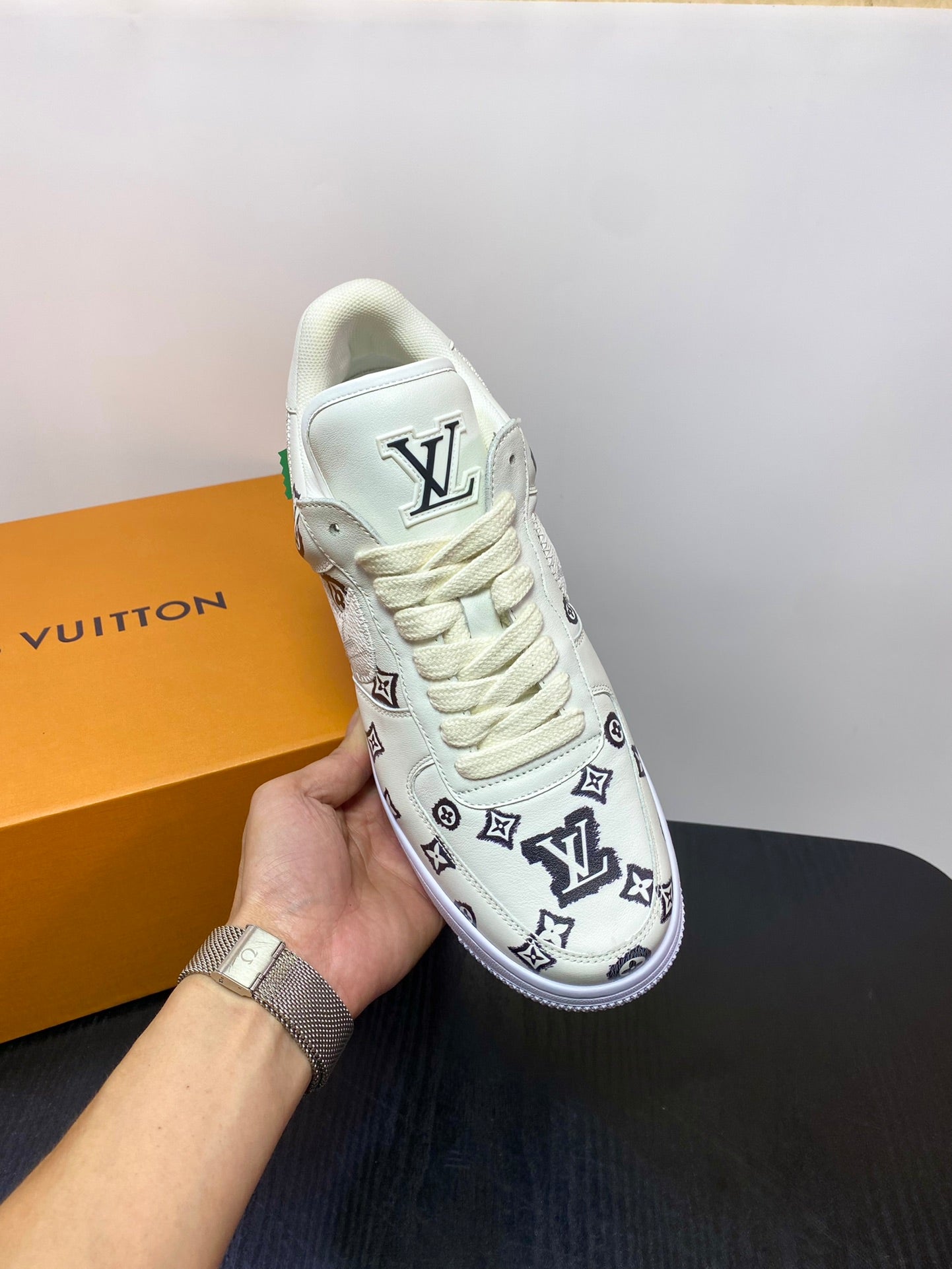 Louis Vuitton sneakers 271