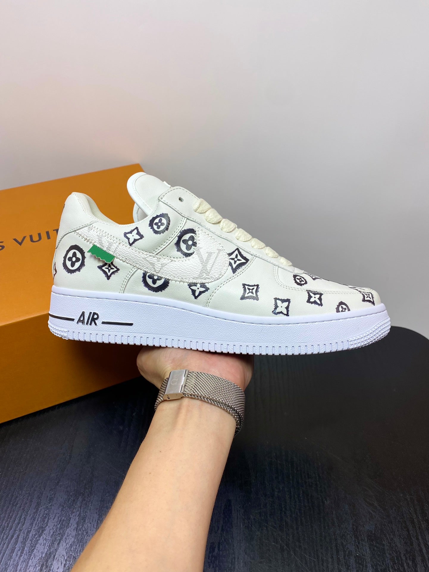 Louis Vuitton sneakers 271