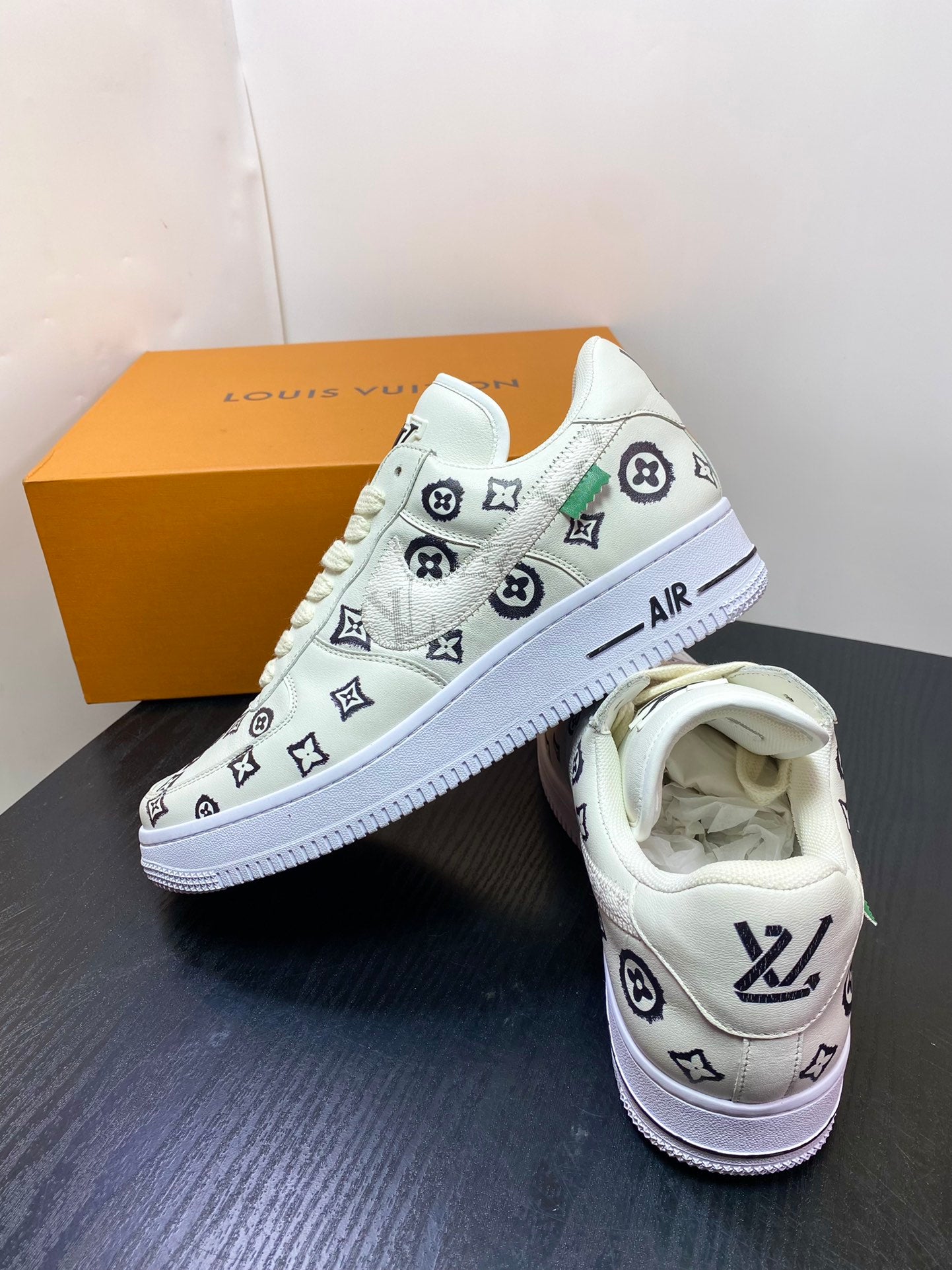 Louis Vuitton sneakers 271