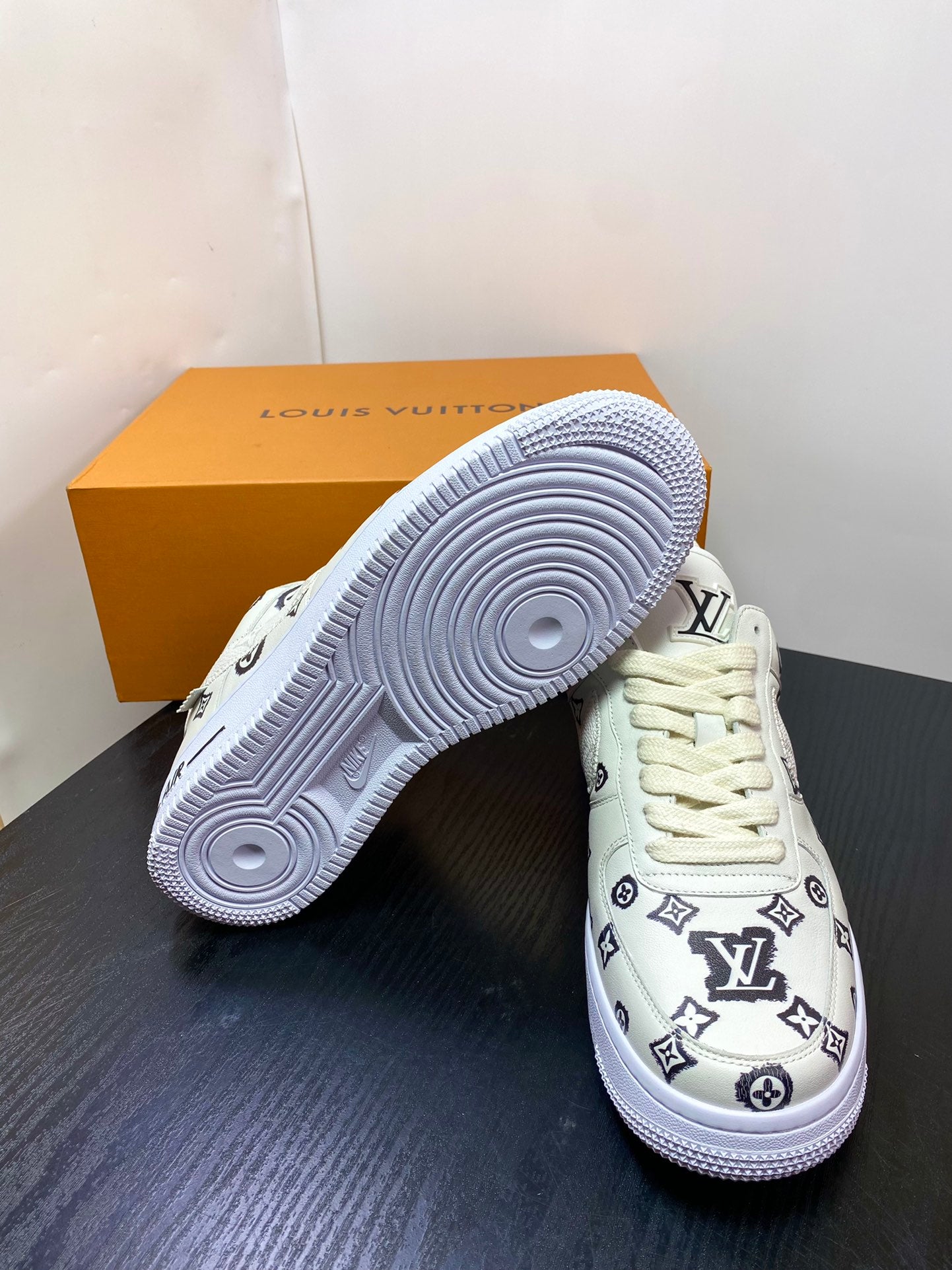 Louis Vuitton sneakers 271
