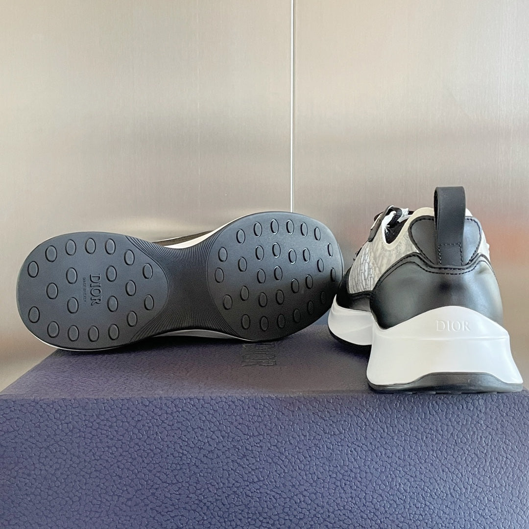 DIOR sneakers 66