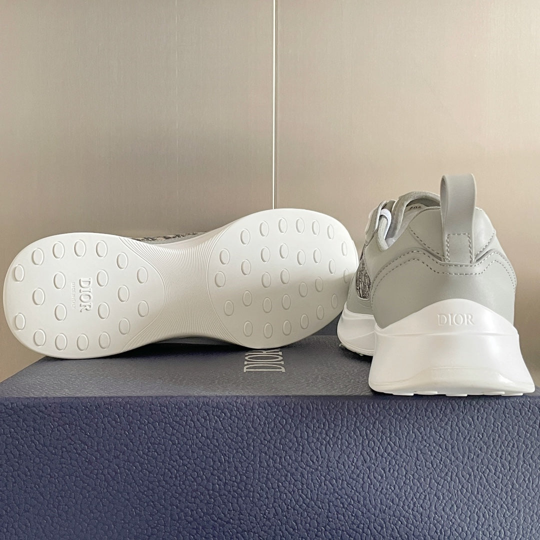 DIOR sneakers 68