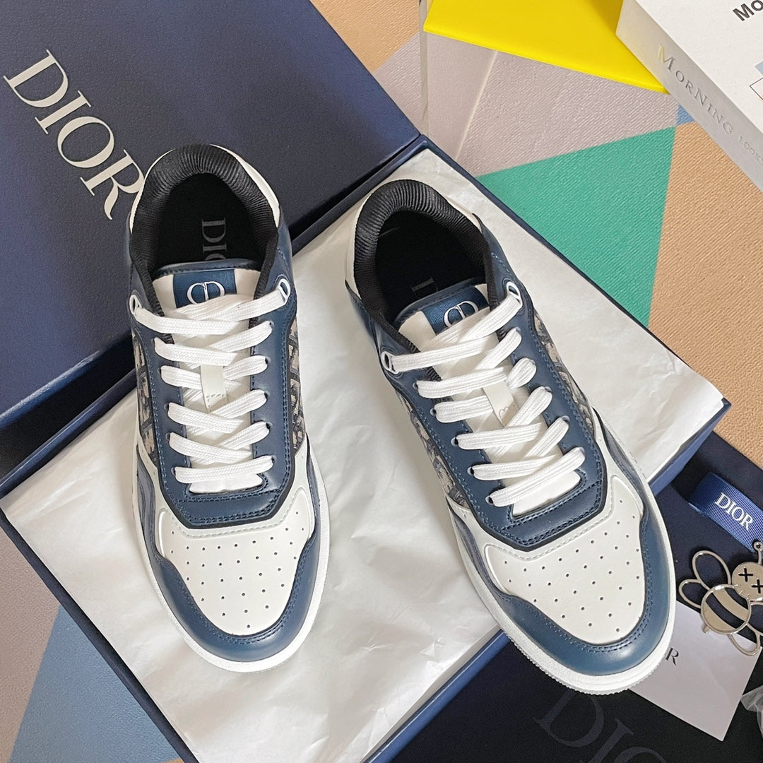 DIOR sneakers 70