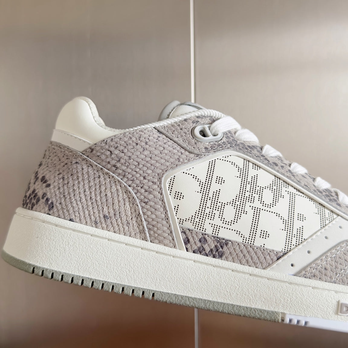 DIOR sneakers 81