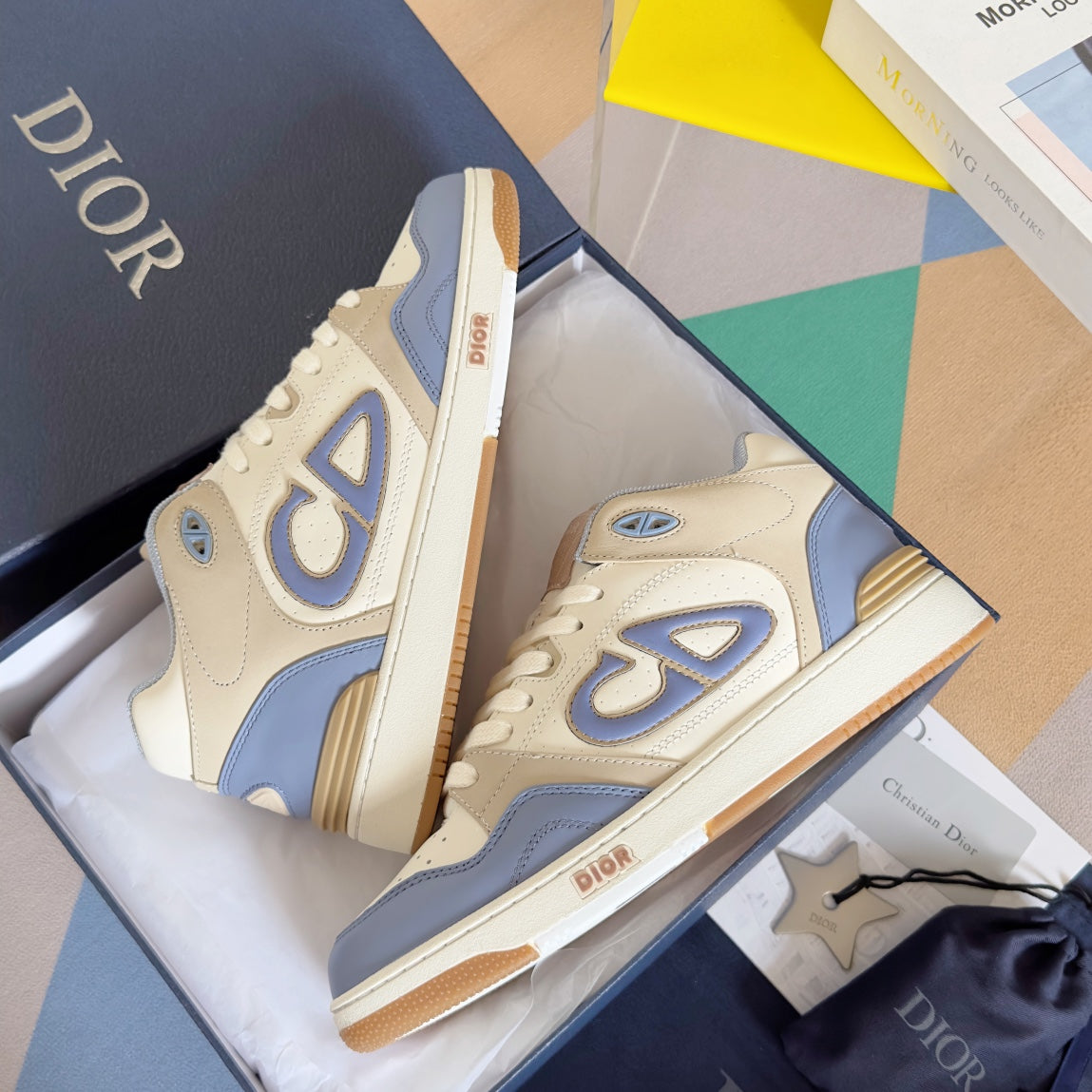 DIOR sneakers 100