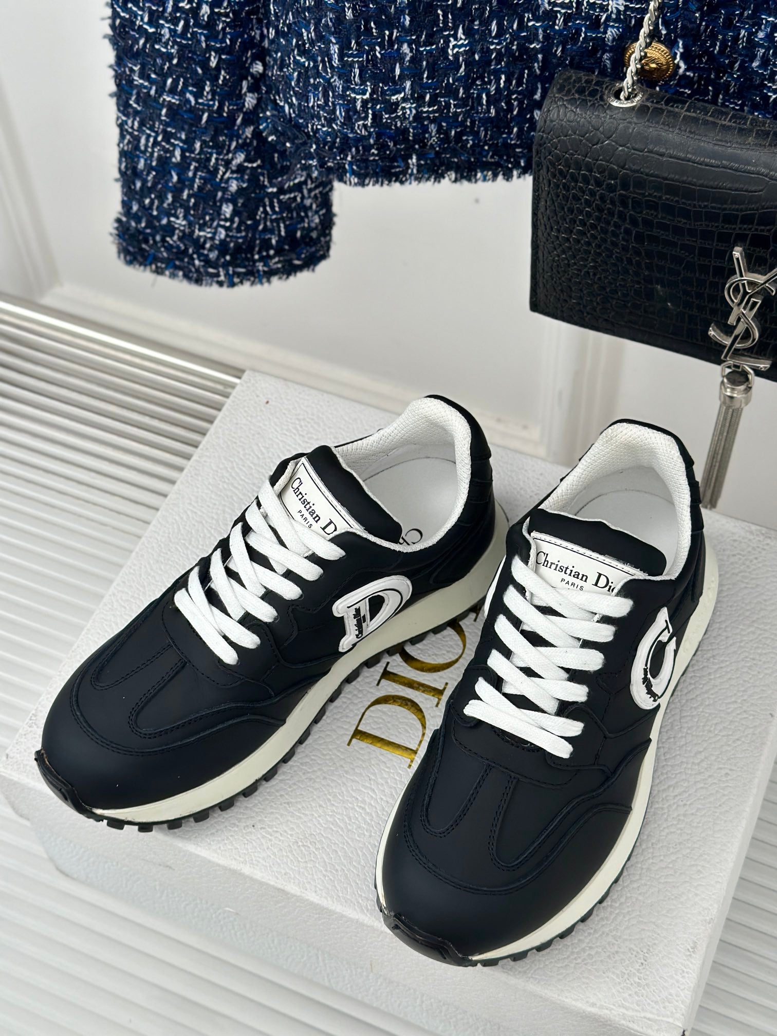 DIOR sneakers 102