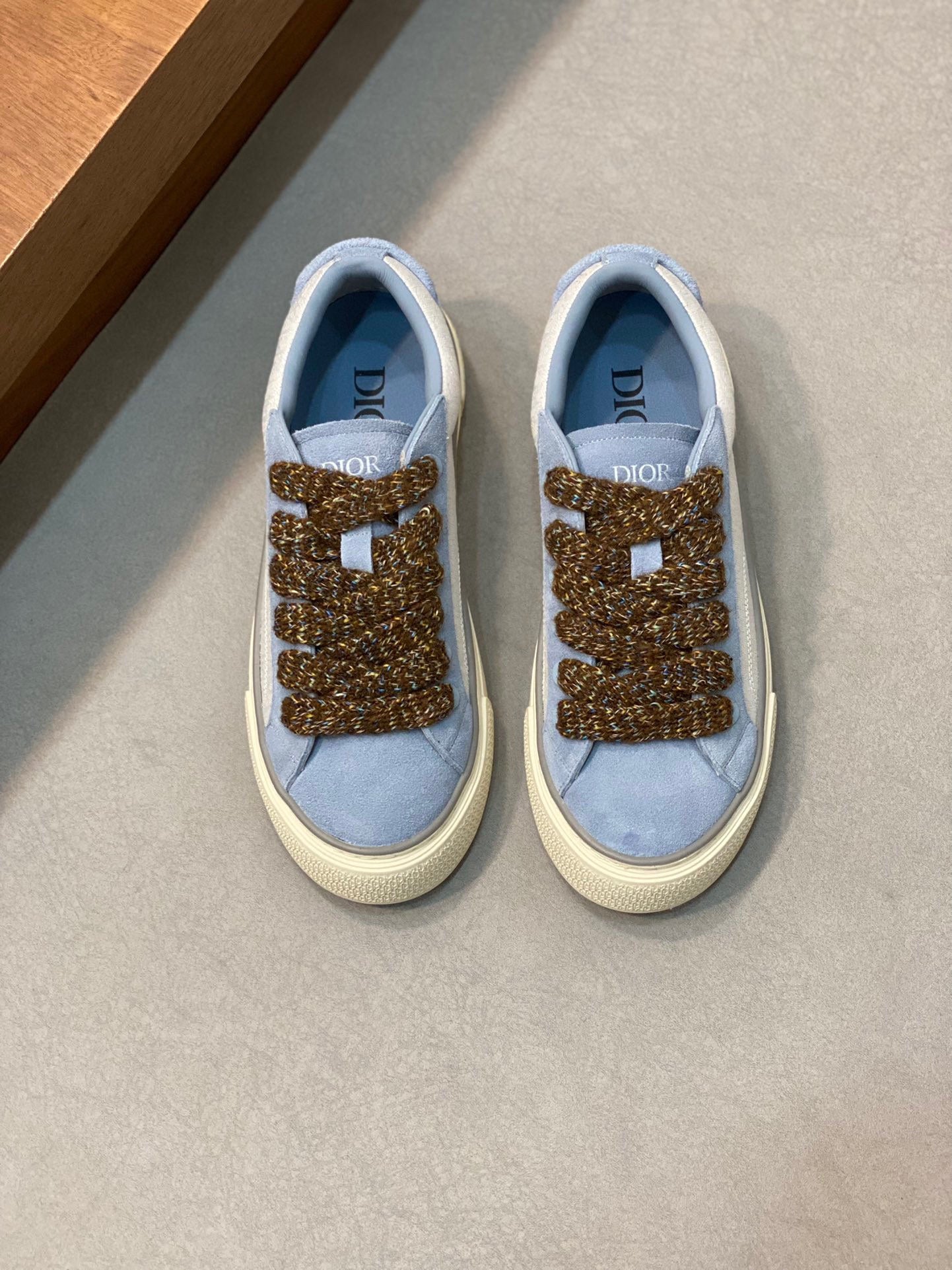 DIOR sneakers 104