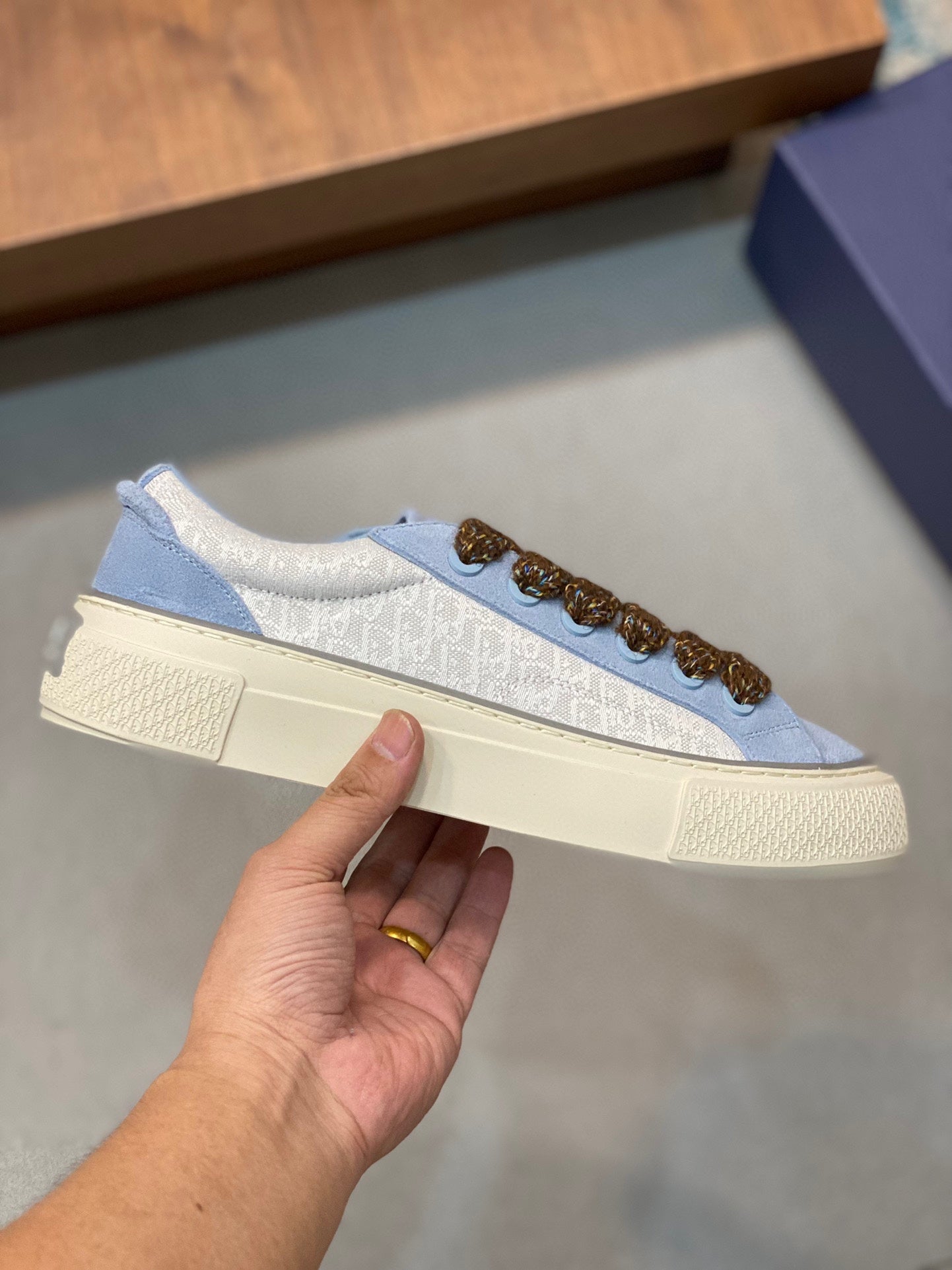 DIOR sneakers 104