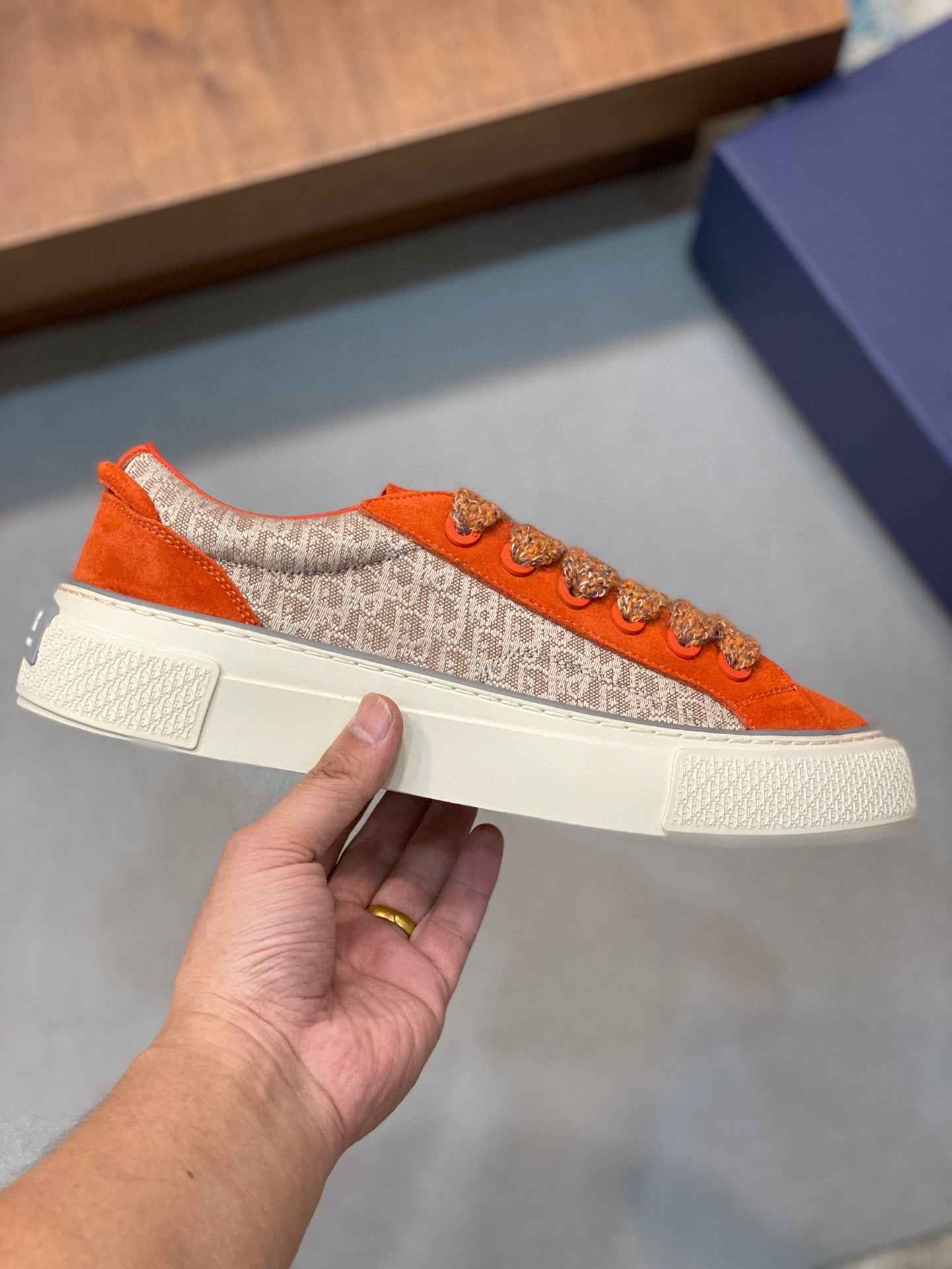 DIOR sneakers 105