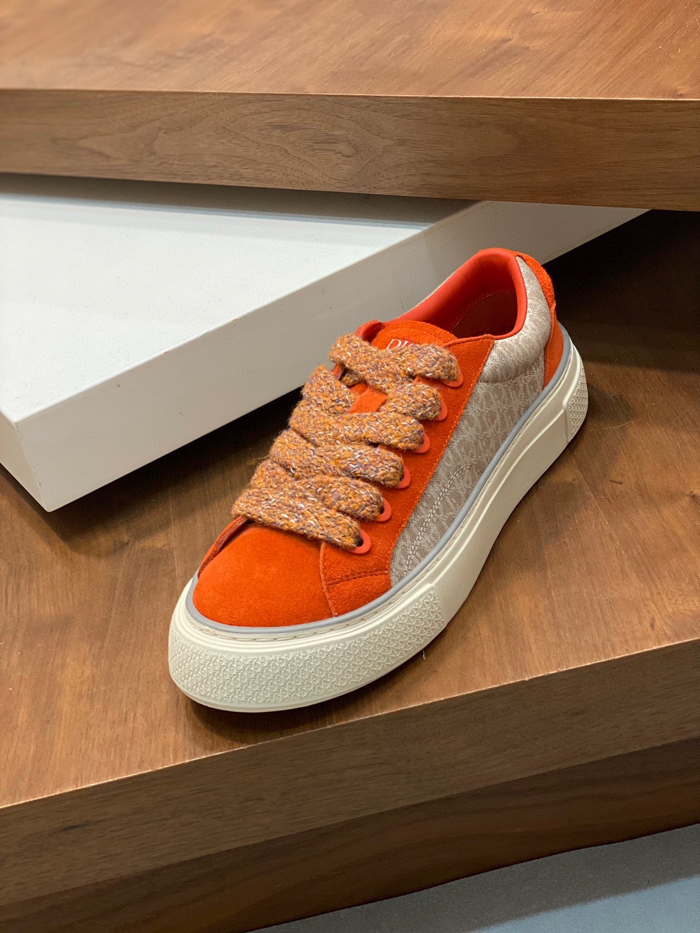DIOR sneakers 105