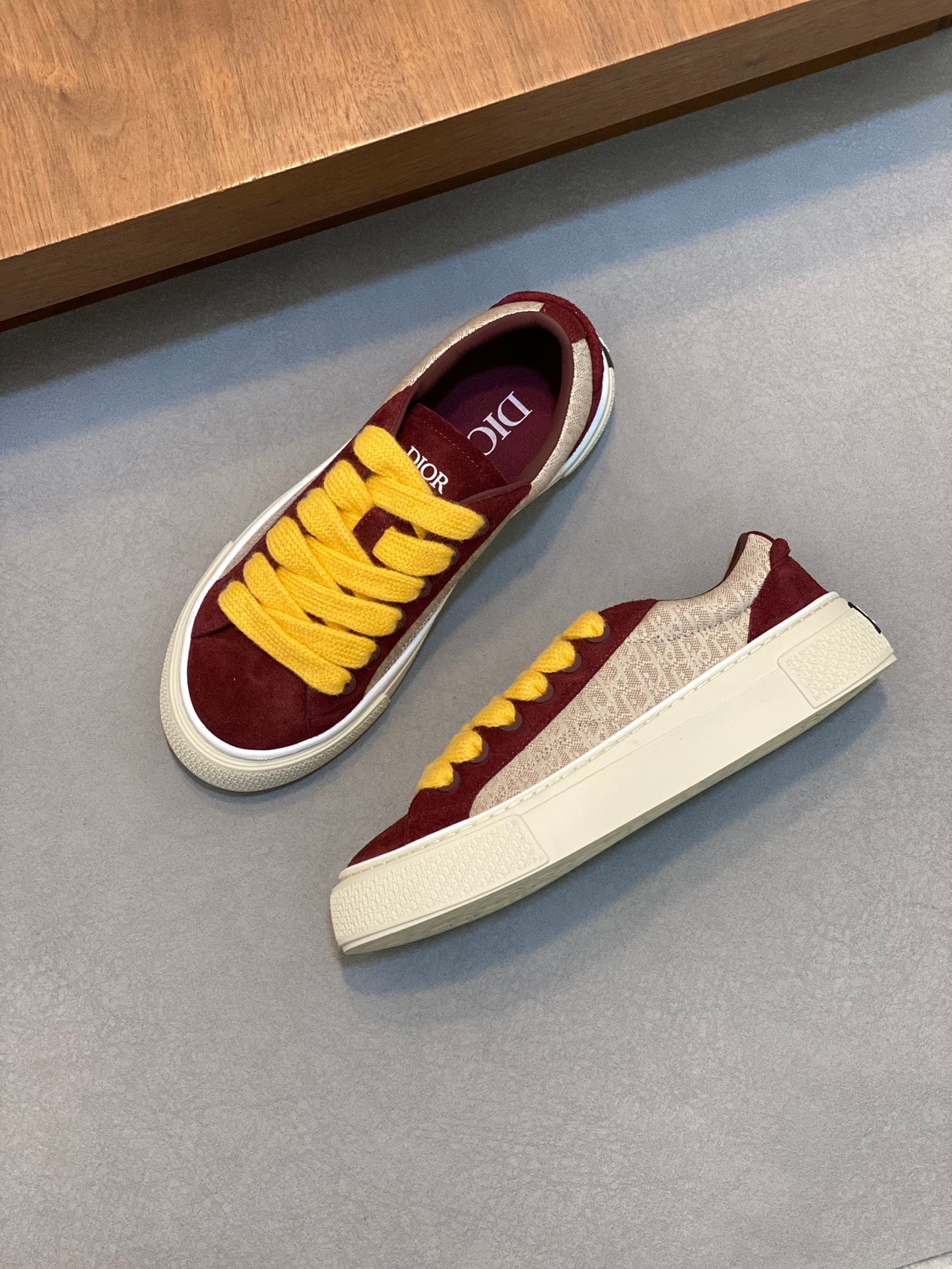 DIOR sneakers 106