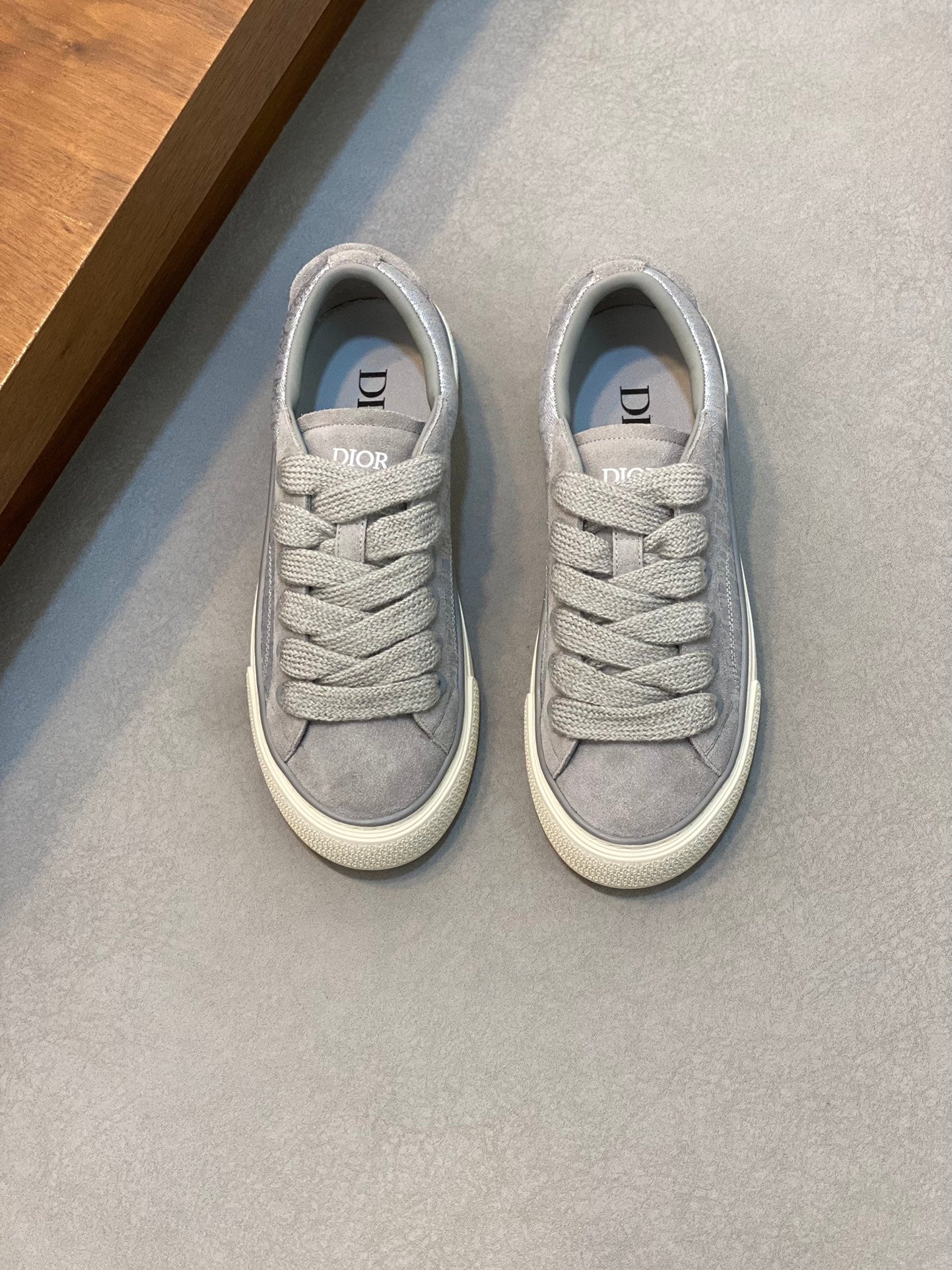 DIOR sneakers 107