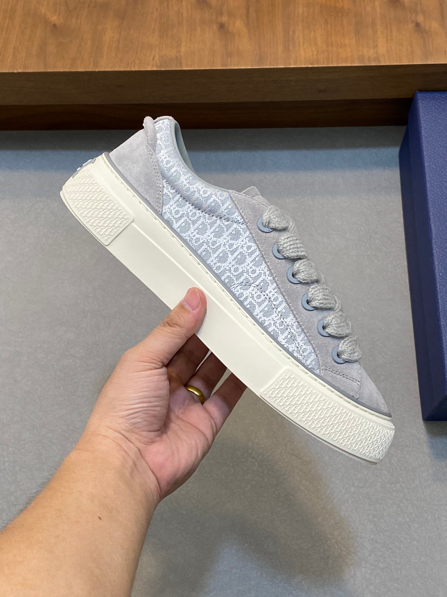 DIOR sneakers 107