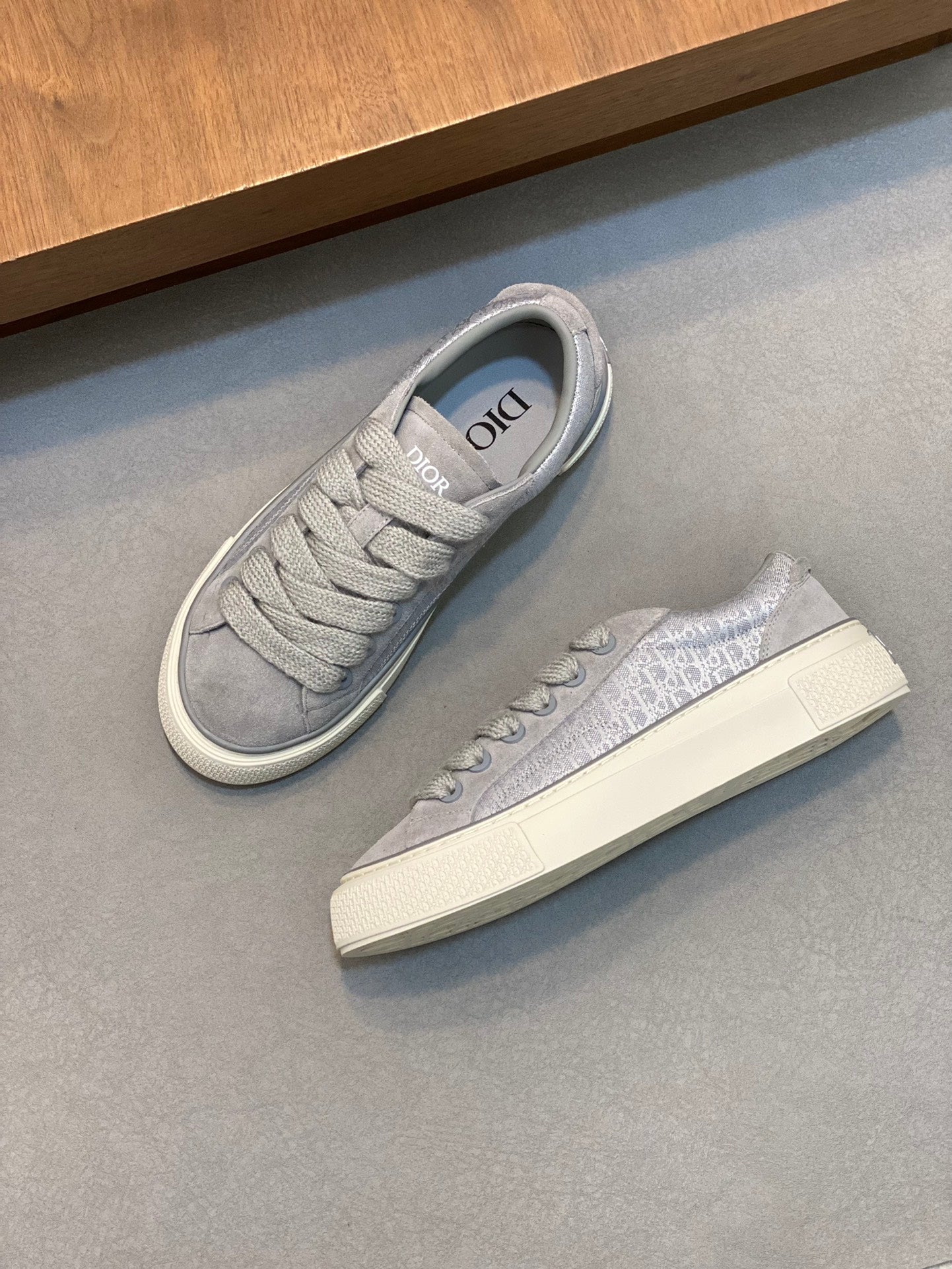 DIOR sneakers 107