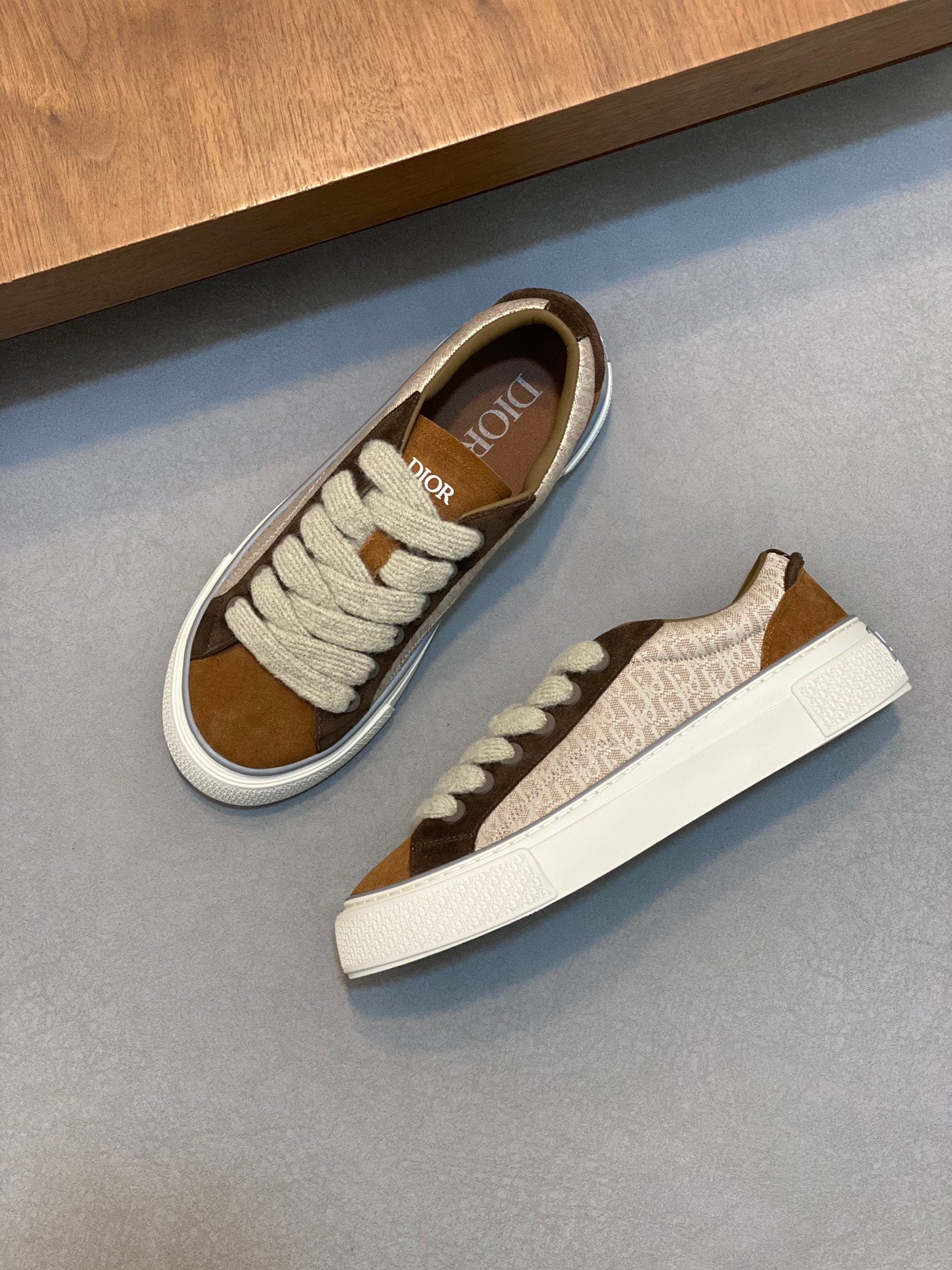 DIOR sneakers 108