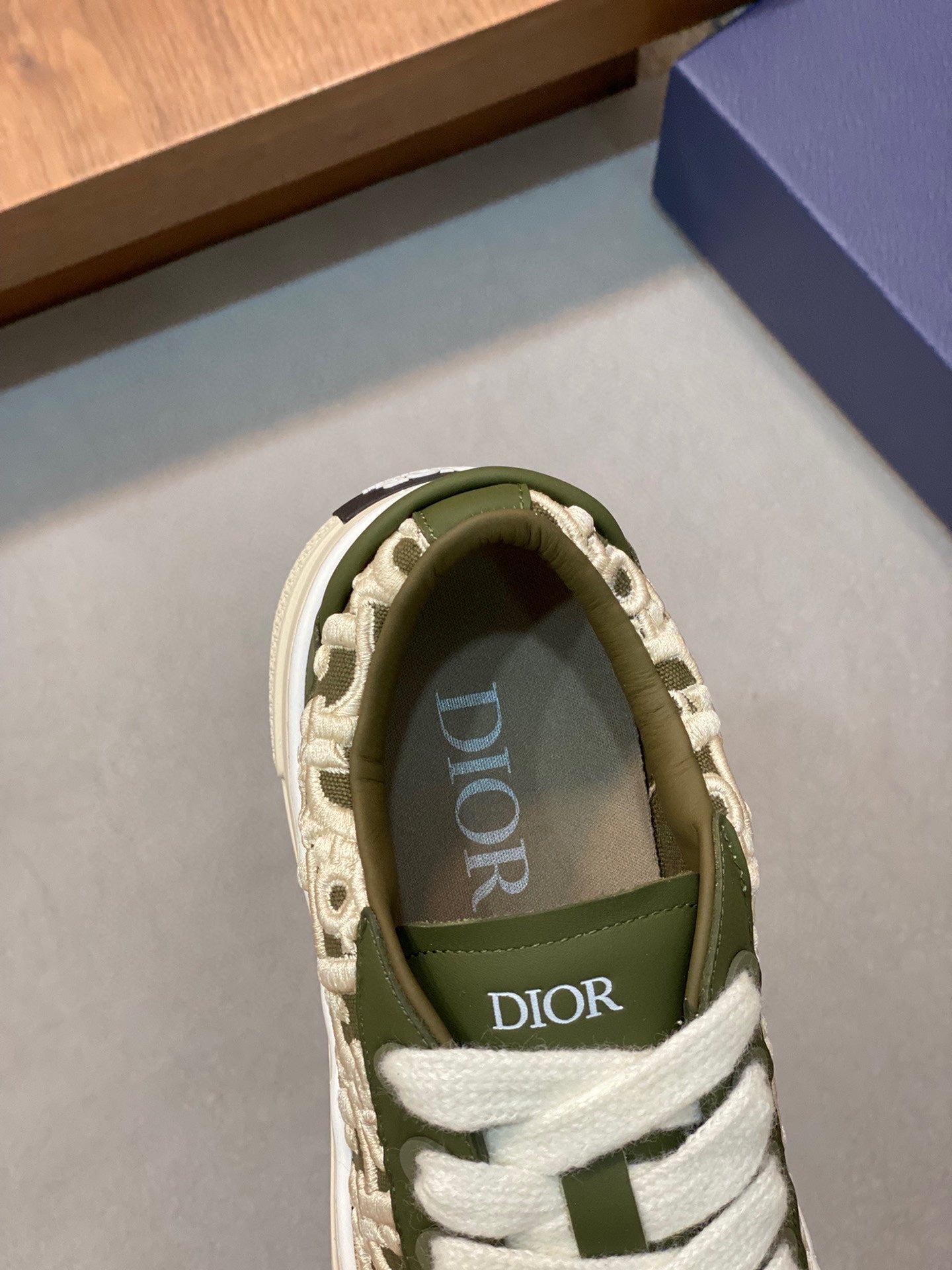 DIOR sneakers 109