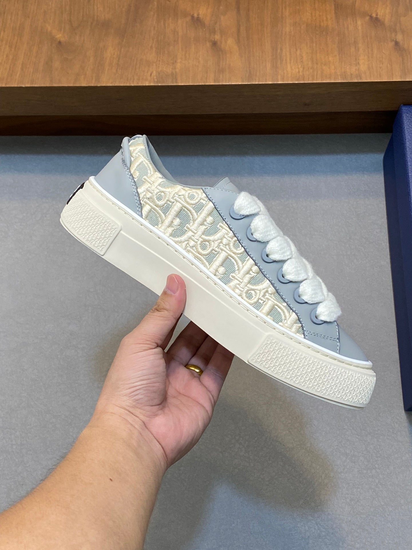 DIOR sneakers 110