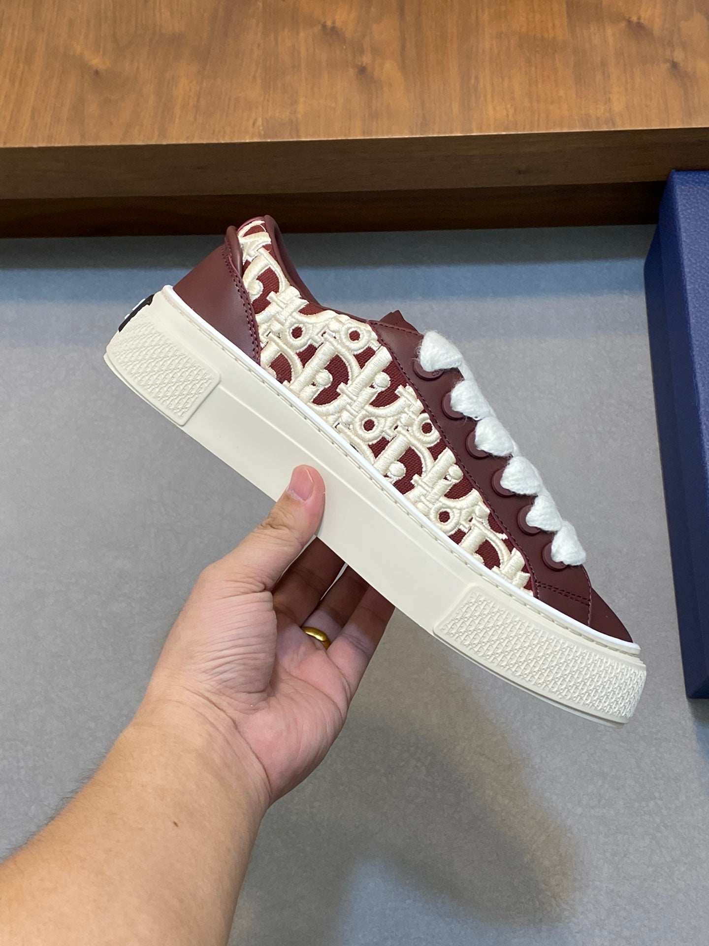 DIOR sneakers 111