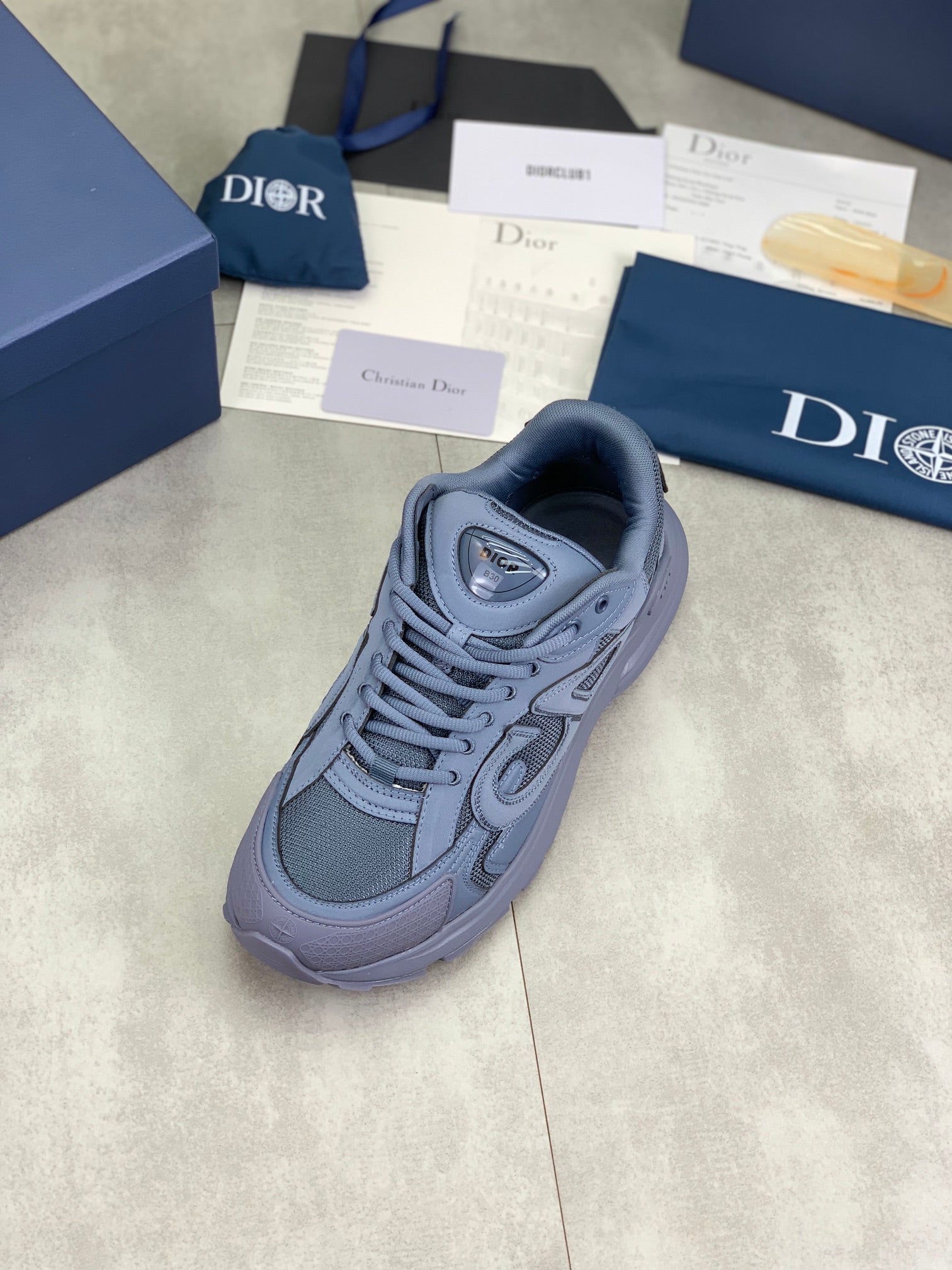 DIOR sneakers 112