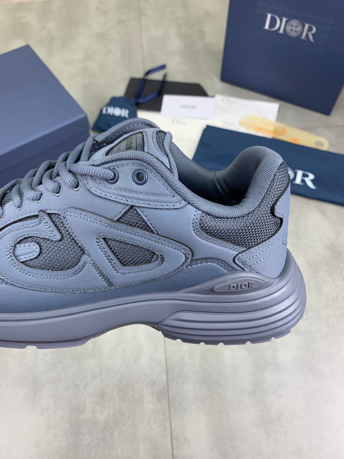 DIOR sneakers 112