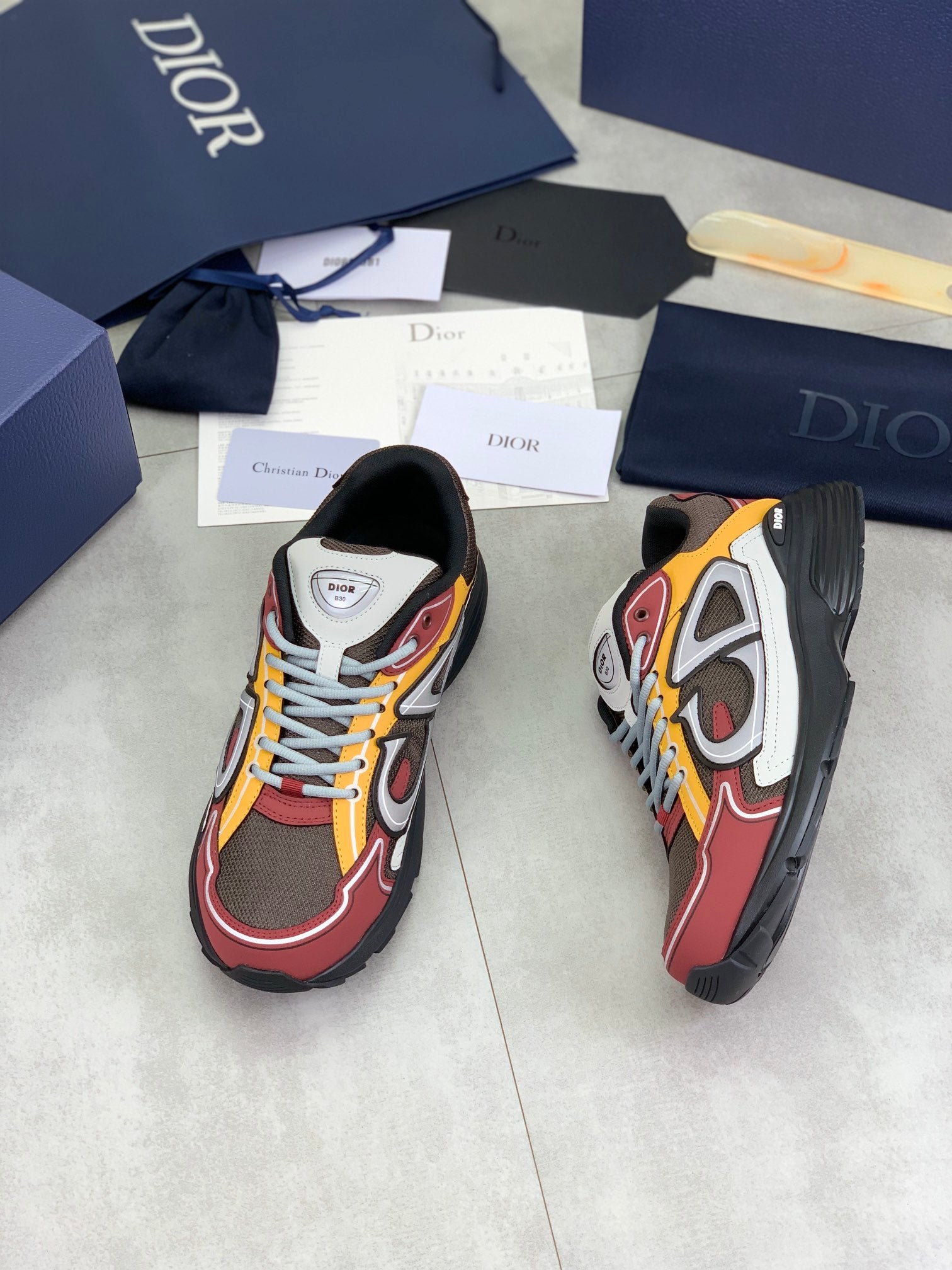 DIOR sneakers 118