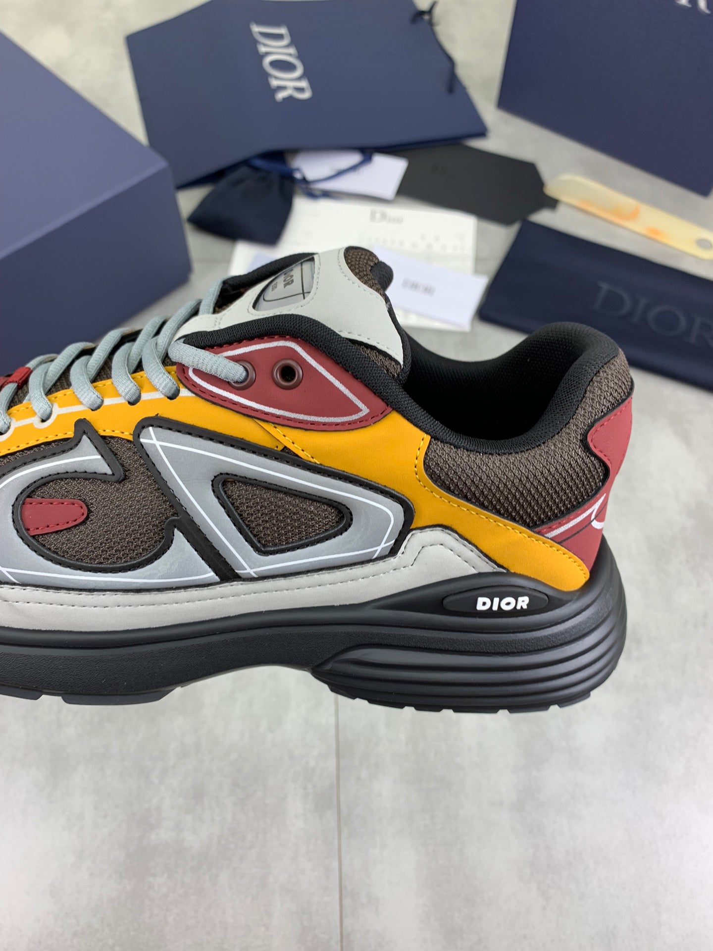 DIOR sneakers 118