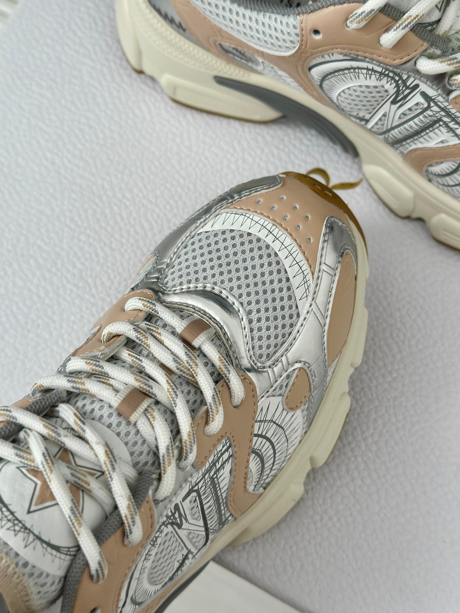 DIOR sneakers 119