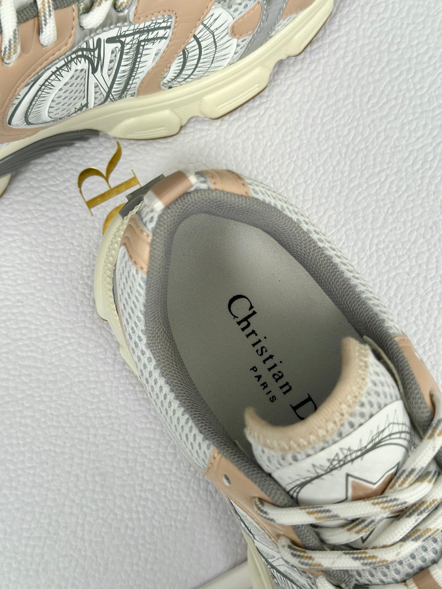 DIOR sneakers 119