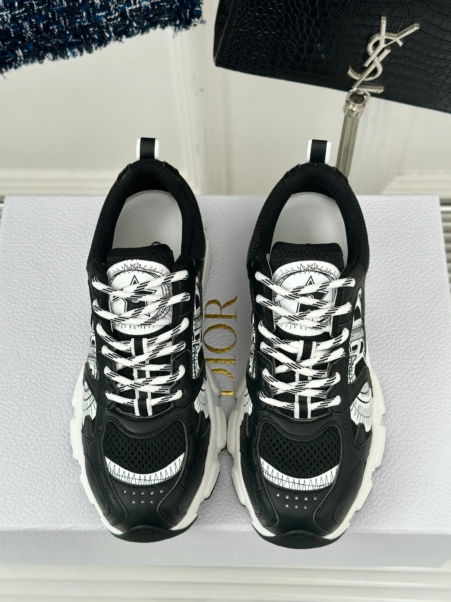 DIOR sneakers 120