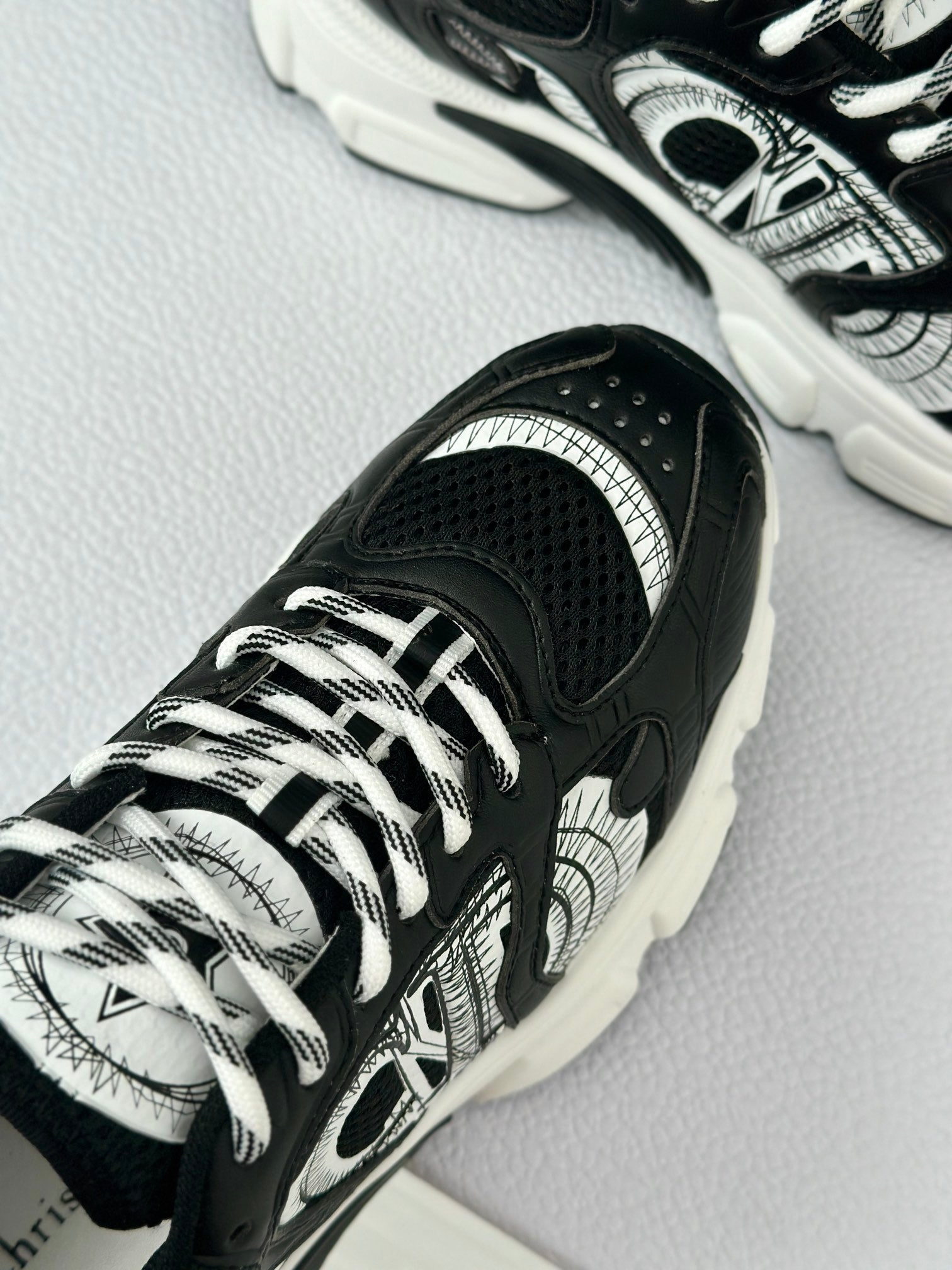 DIOR sneakers 120